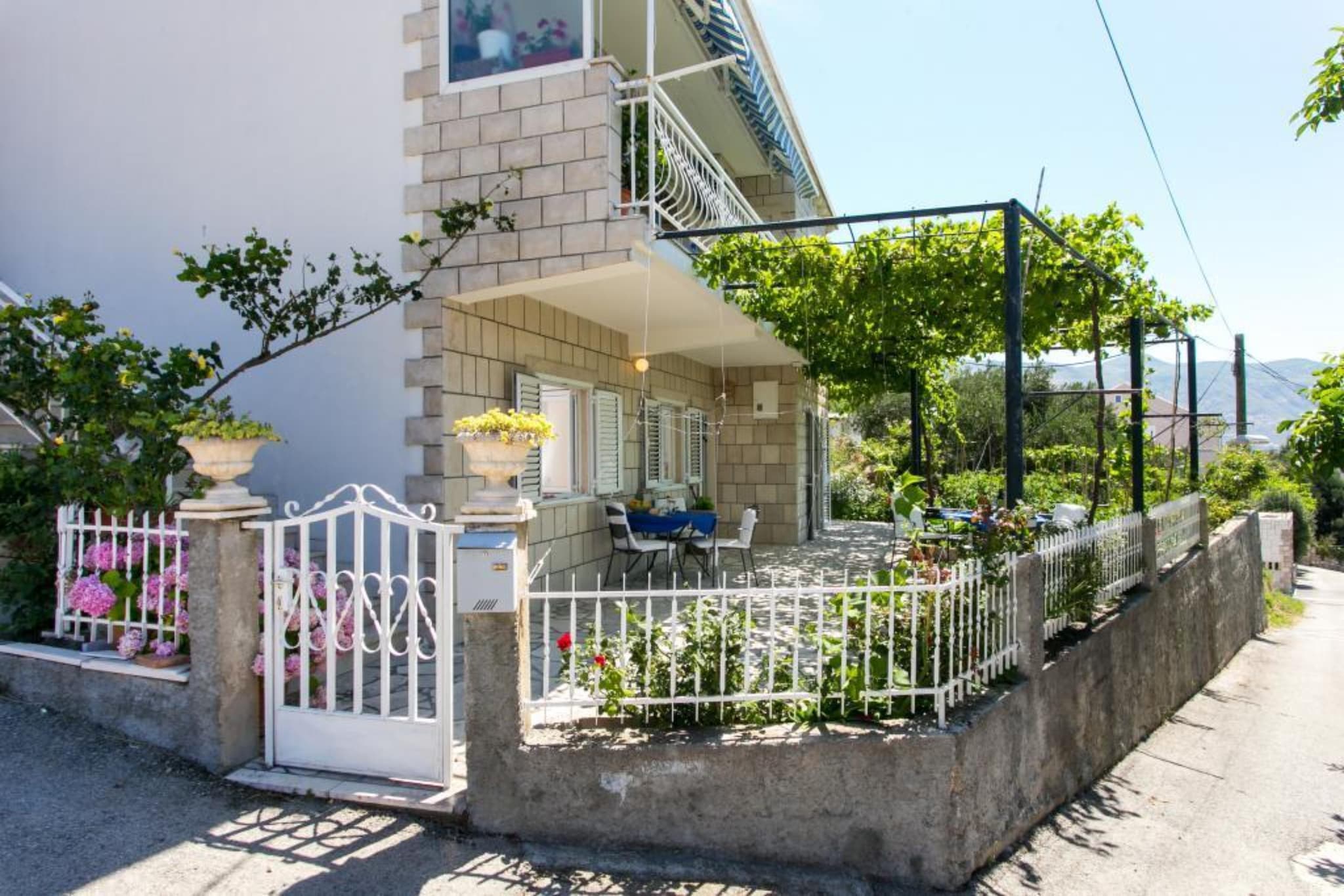 Apartments Olive - Comfort One Bedroom Apartment with Terrace and Sea View - Popolica 50-Empfangshalle