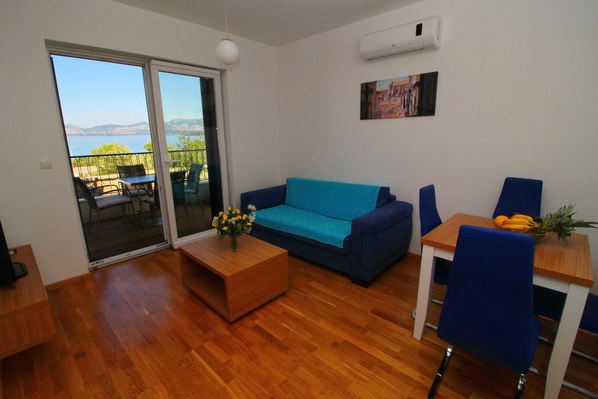 Fancy Apartments Kula in Drače, Dubrovnik-Neretva County, Croatia, offers modern, well-equipped accommodations featuring free Wi-Fi, air conditioning, and a fully equipped kitchen. Guests can enjoy in private balconies or terraces. Located in the charming coastal village of Drače, it provides easy access to local beaches, restaurants, and attractions, making it ideal for couples, families, and groups seeking a comfortable and scenic stay on the Pelješac Peninsula.

Note:

*****Please note that a city tax of €1.50 per person, per night is not included in the price and is payable directly at the accommodation. The tax is reduced by half for children aged 12-18, and there is no tax for children under 12*****

Private parking is available, reservation is not required.
Baggage drop-off is available before check-in.
Baby cot is available on request.

This one-bedroom apartment can accommodate up to four guests. It features an SAT/flat-screen TV and is combined with a living room seating area, sofa, and kitchen. The private bathroom is equipped with a shower and toilet.

Thanks to its excellent location, everything you'll need for your vacation is just a short walk away from the property. Grocery stores, cafes, restaurants—everything is within a 500 m radius. The beach is 100 m away from the property.

The nearest airport is Brac Airport, 74 km from Apartments Kula. Dubrovnik Airport is only  97 km from the property.