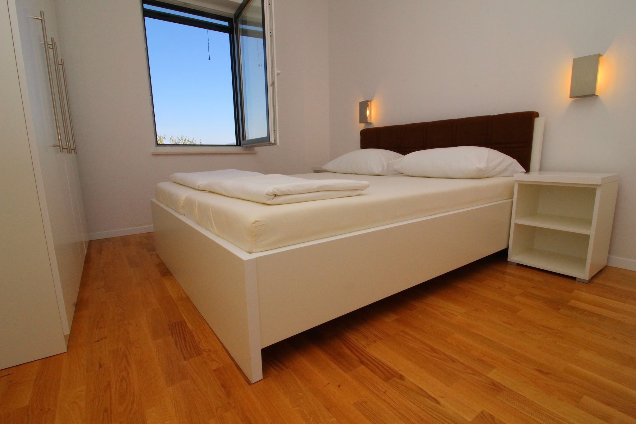 Apartments Kula - One Bedroom Apartment with Balcony and Sea View C3