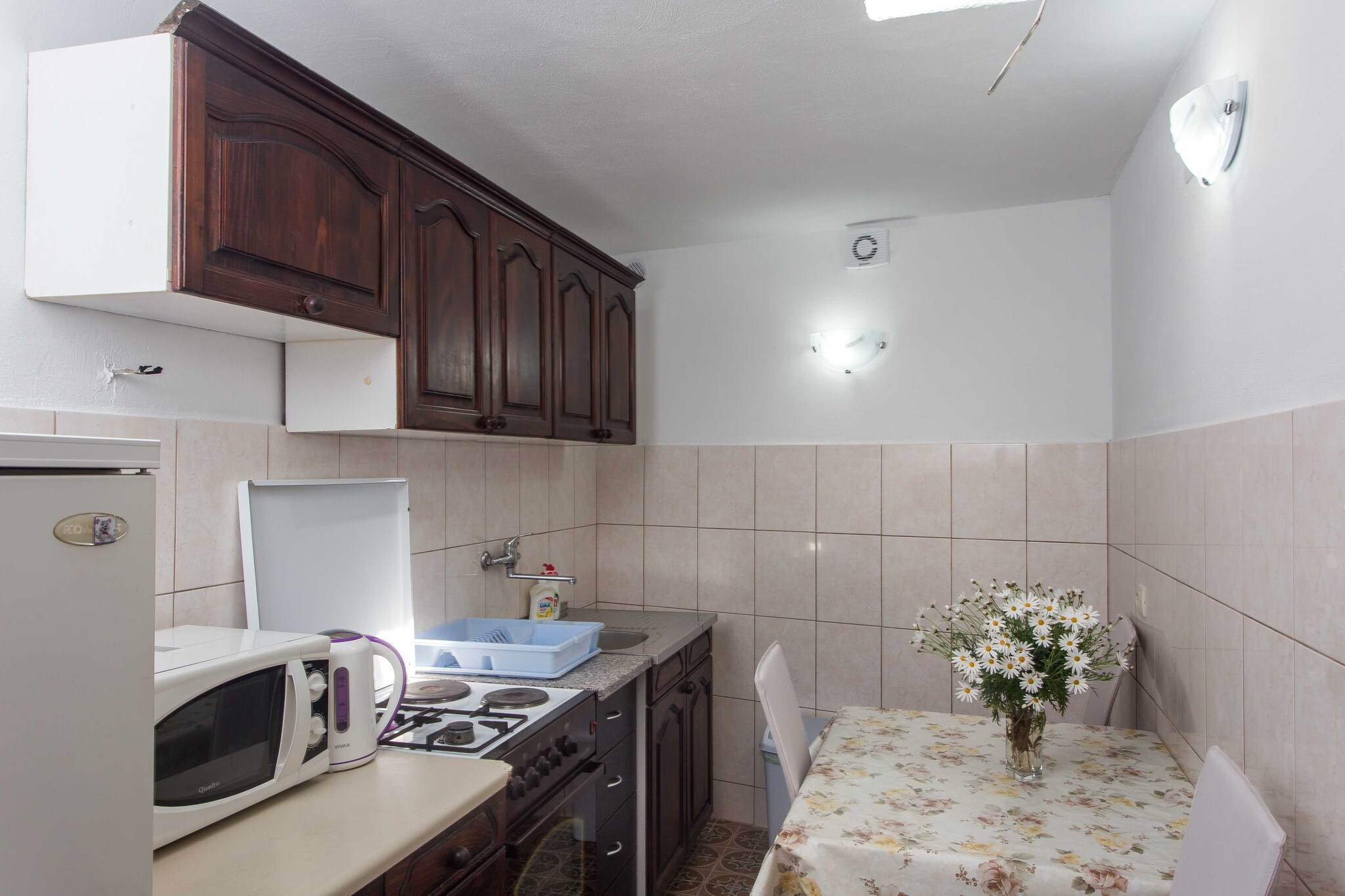 Apartments Djurkovic - Deluxe One-Bedroom Apartment with Balcony and Garden View