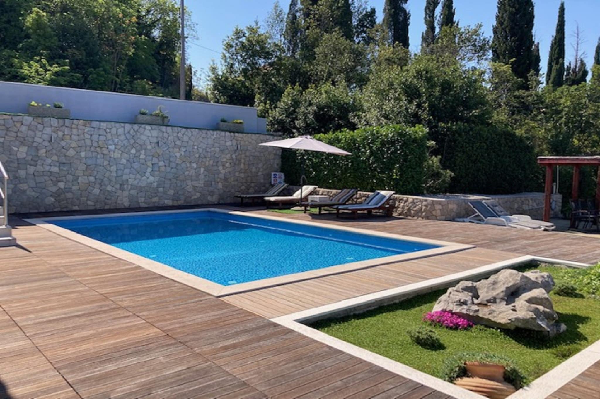 Villa Oasis Cypress - Three Bedroom Villa with Terrace and Swimming Pool-Zwembad