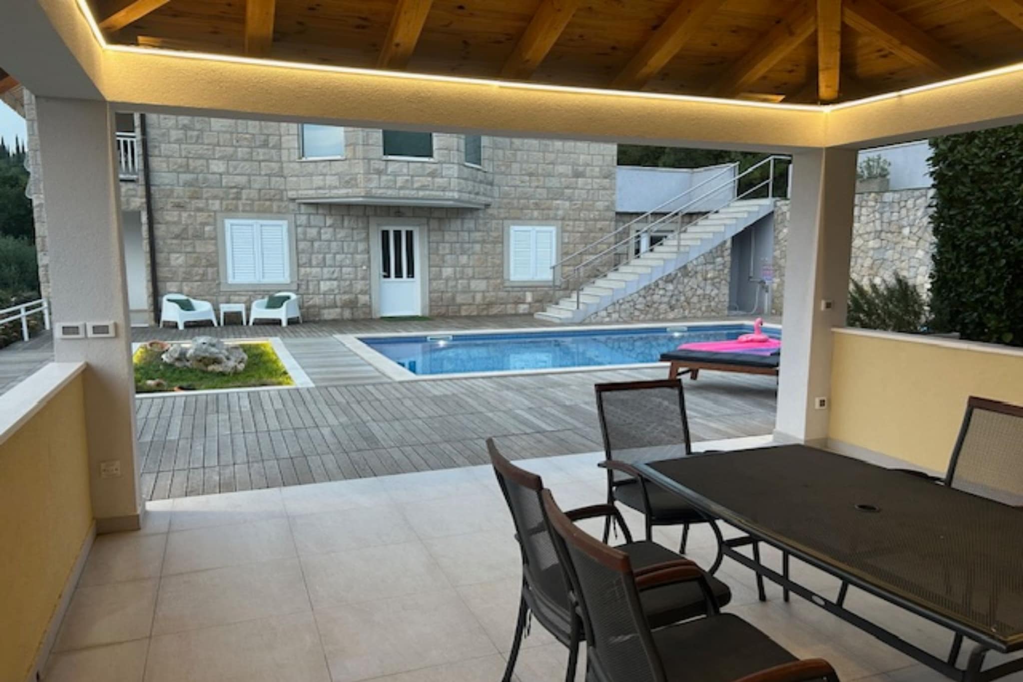 Villa Oasis Cypress - Three Bedroom Villa with Terrace and Swimming Pool-Zwembad