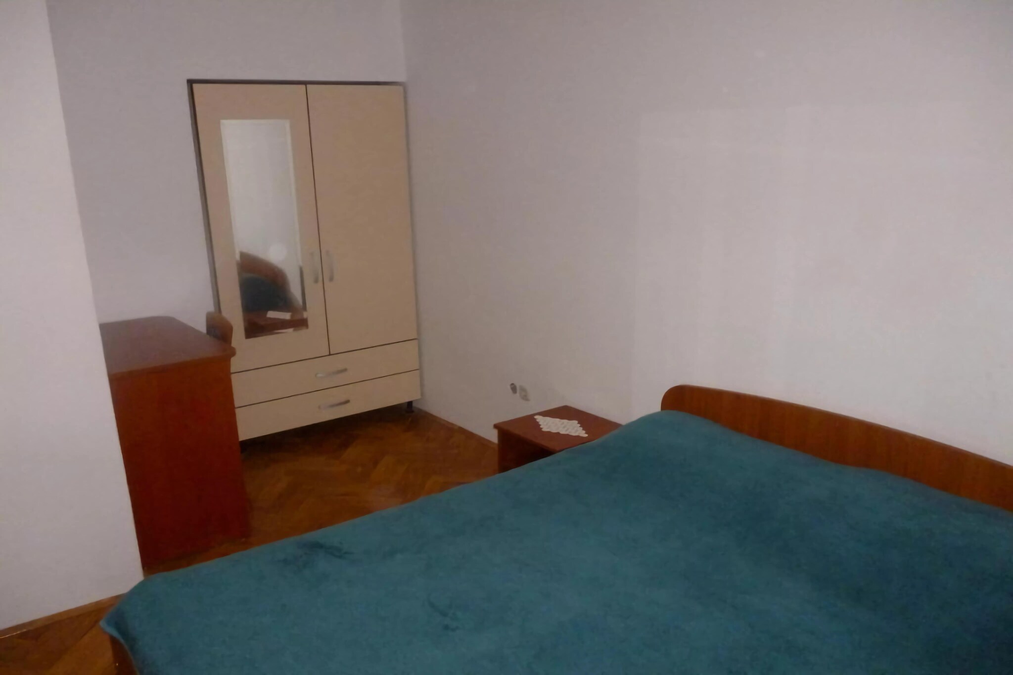 Apartment Mate - Two Bedroom Apartment with Terrace
