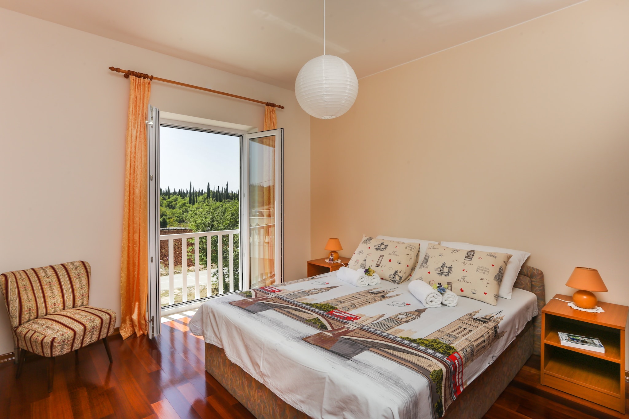 Apartments Villa Harmonia - Comfort One-Bedroom Apartment with Balcony and Shared Pool