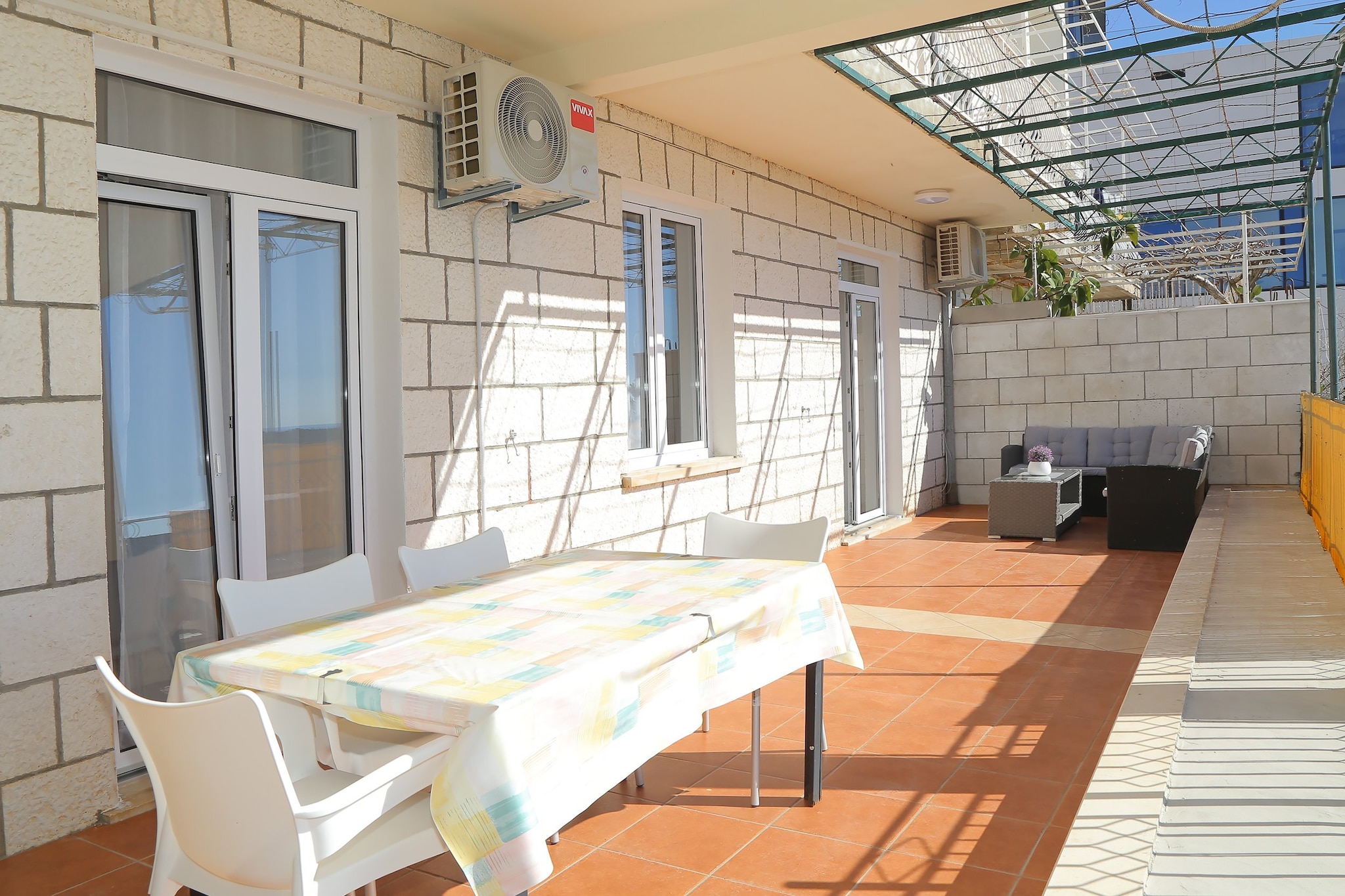 Apartments Isabora - Two-Bedroom Apartment with Terrace and Partial Sea View (Nea)-Terras