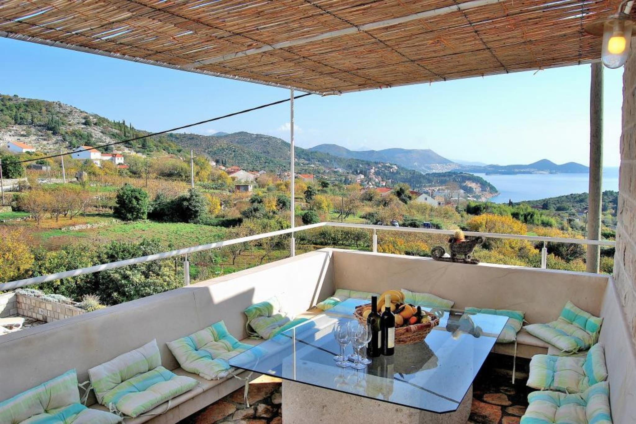 Villa Tony - Five Bedroom Villa with Terrace, Swimming Pool and Sea View-Terrasbalkon