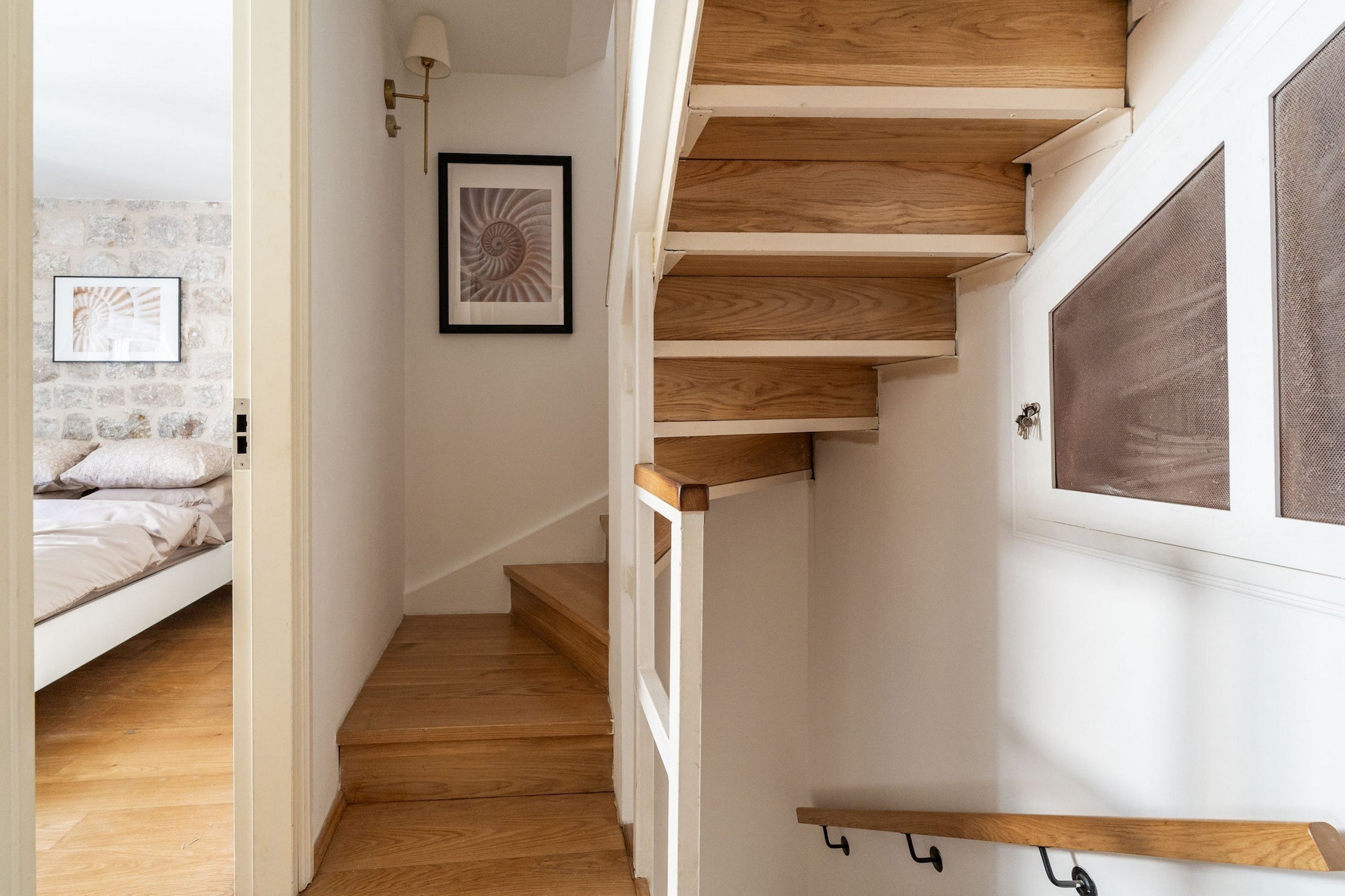 Guest House Lumin - Twin Room with City View (Third Floor) (BR3)-Intérieur