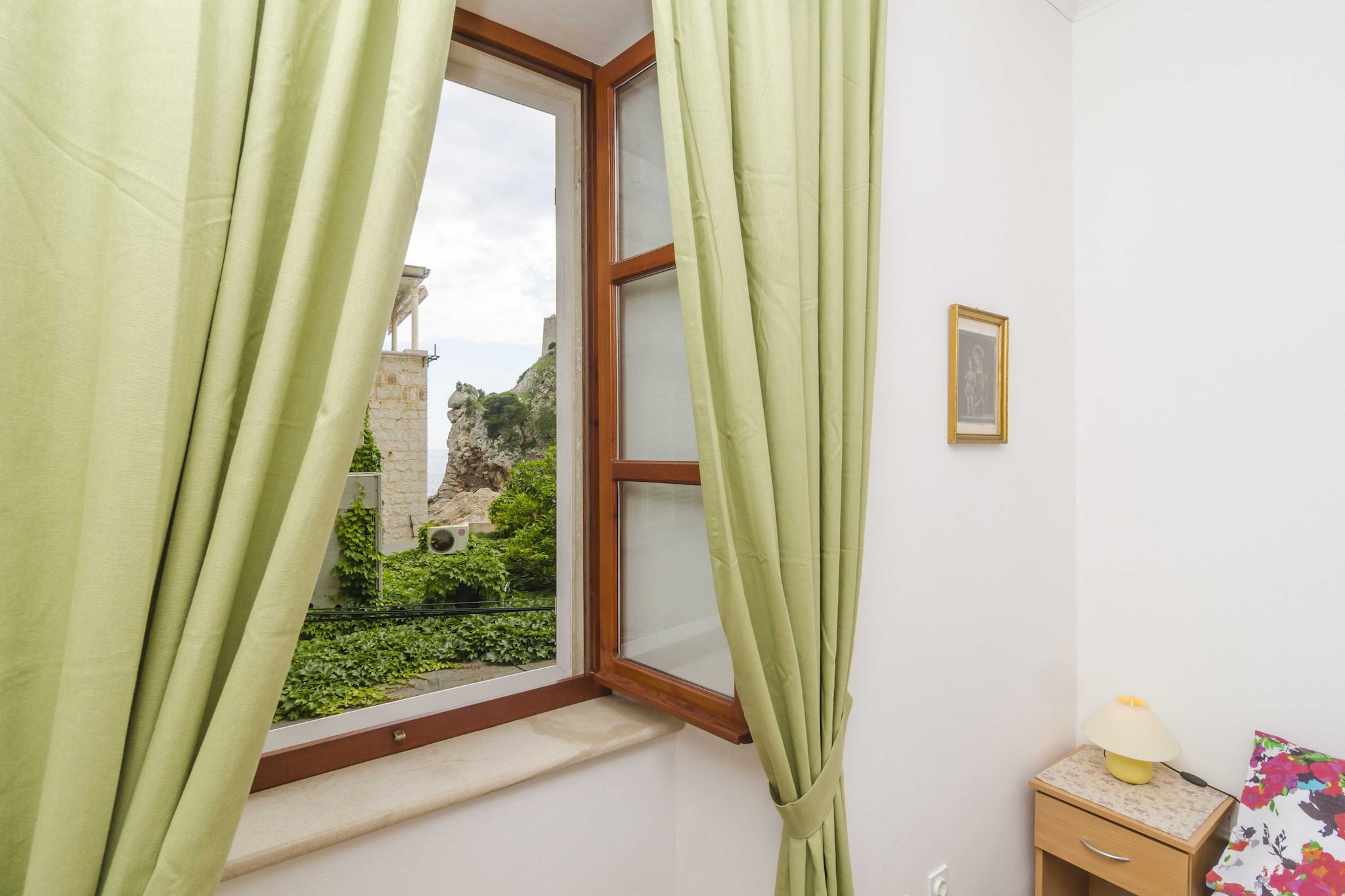 Rooms Lovrijenac - Double Room with Sea View(1)-Slaapkamer