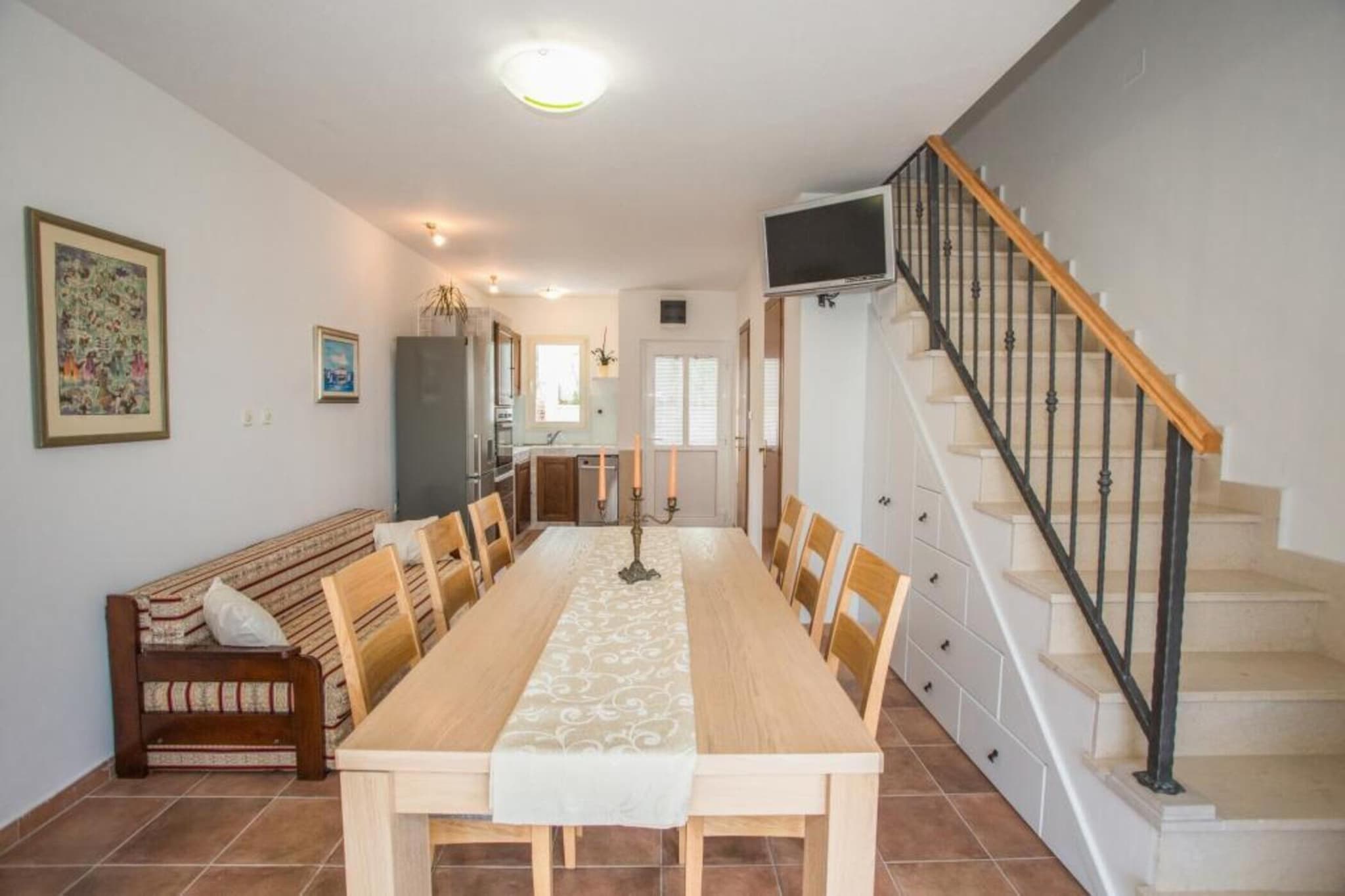 Villa Suzy Lux- Duplex Two Bedroom Villa with Swimming Pool and Sea View-Eetkamer