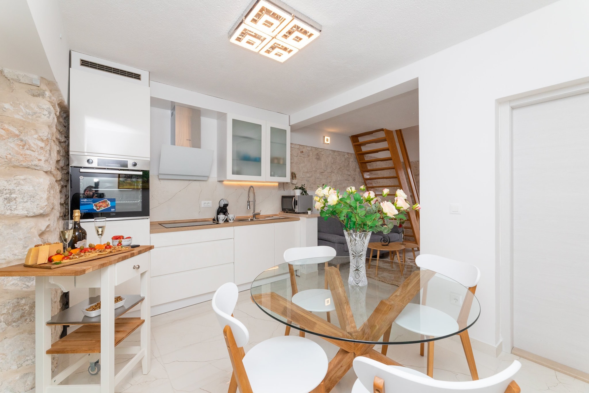 Apartments Tino- Two Bedroom Apartment with Terrace and Sea View(A2)-Dining room