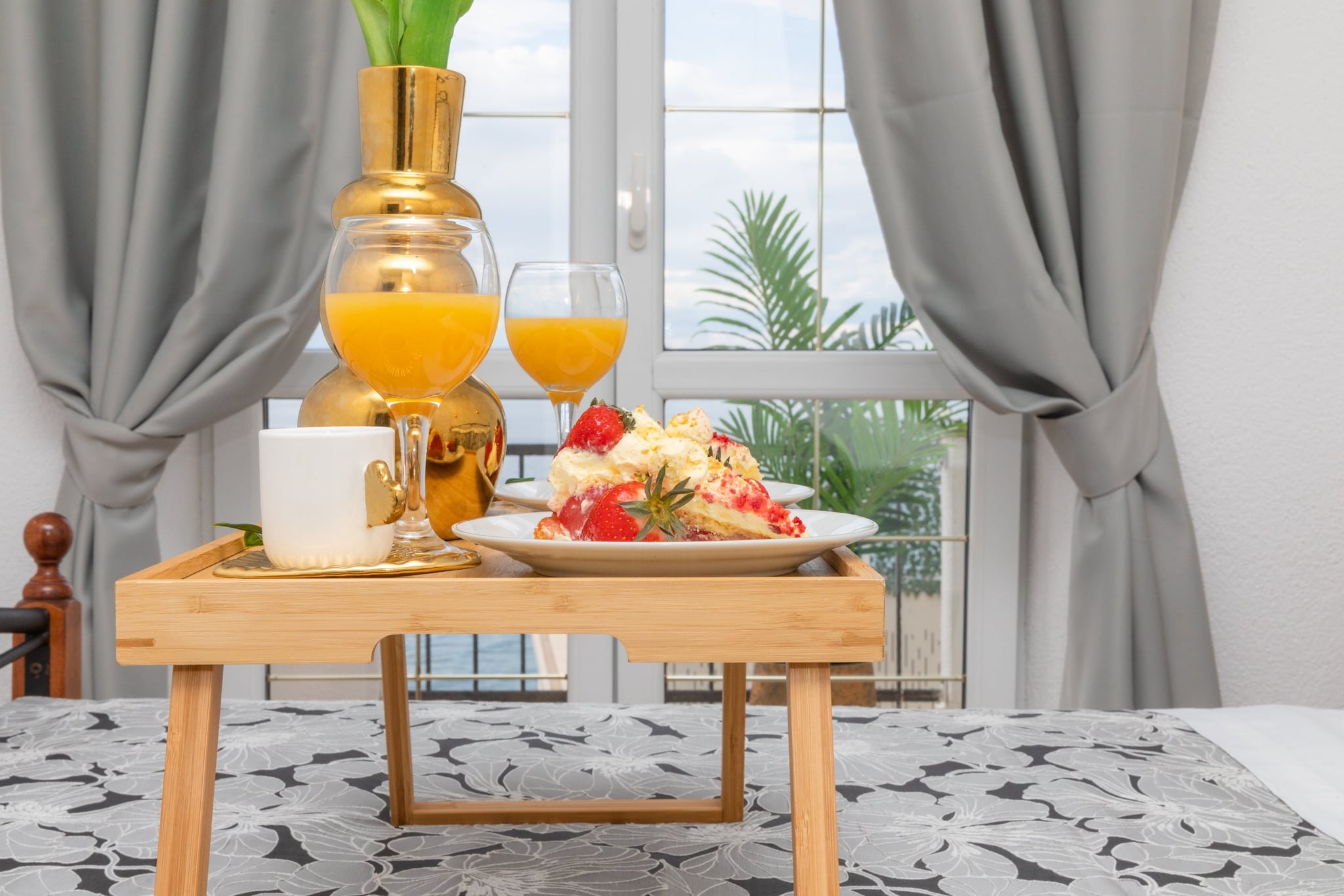 Apartments Tino- Two Bedroom Apartment with Terrace and Sea View(A2)-Bedroom