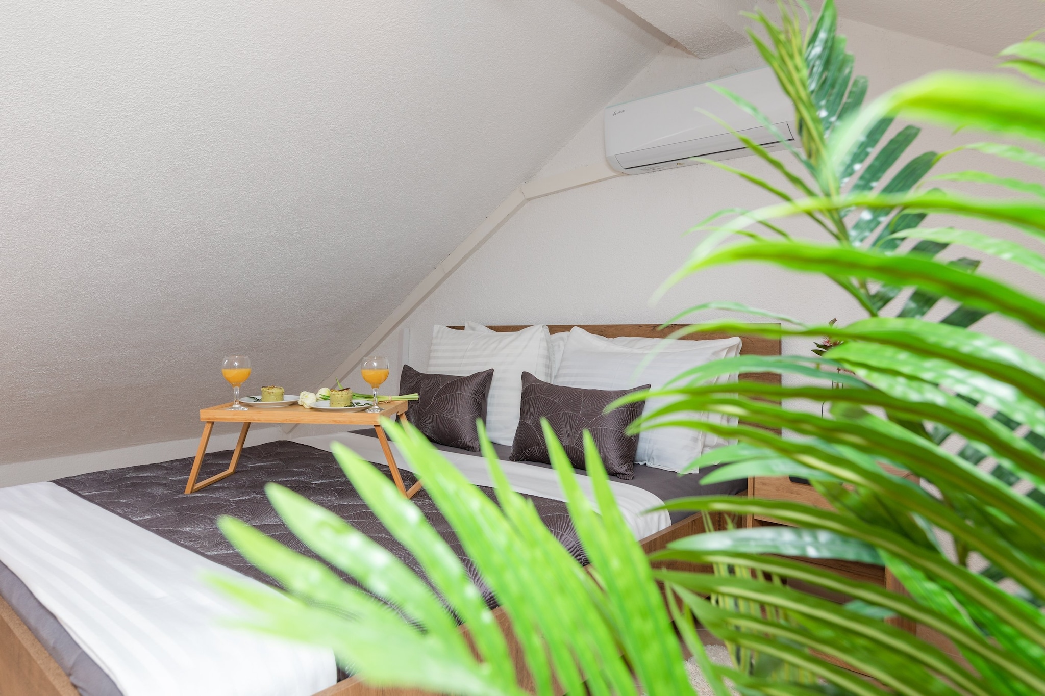 Apartments Tino- Two Bedroom Apartment with Terrace and Sea View(A2)-Bedroom