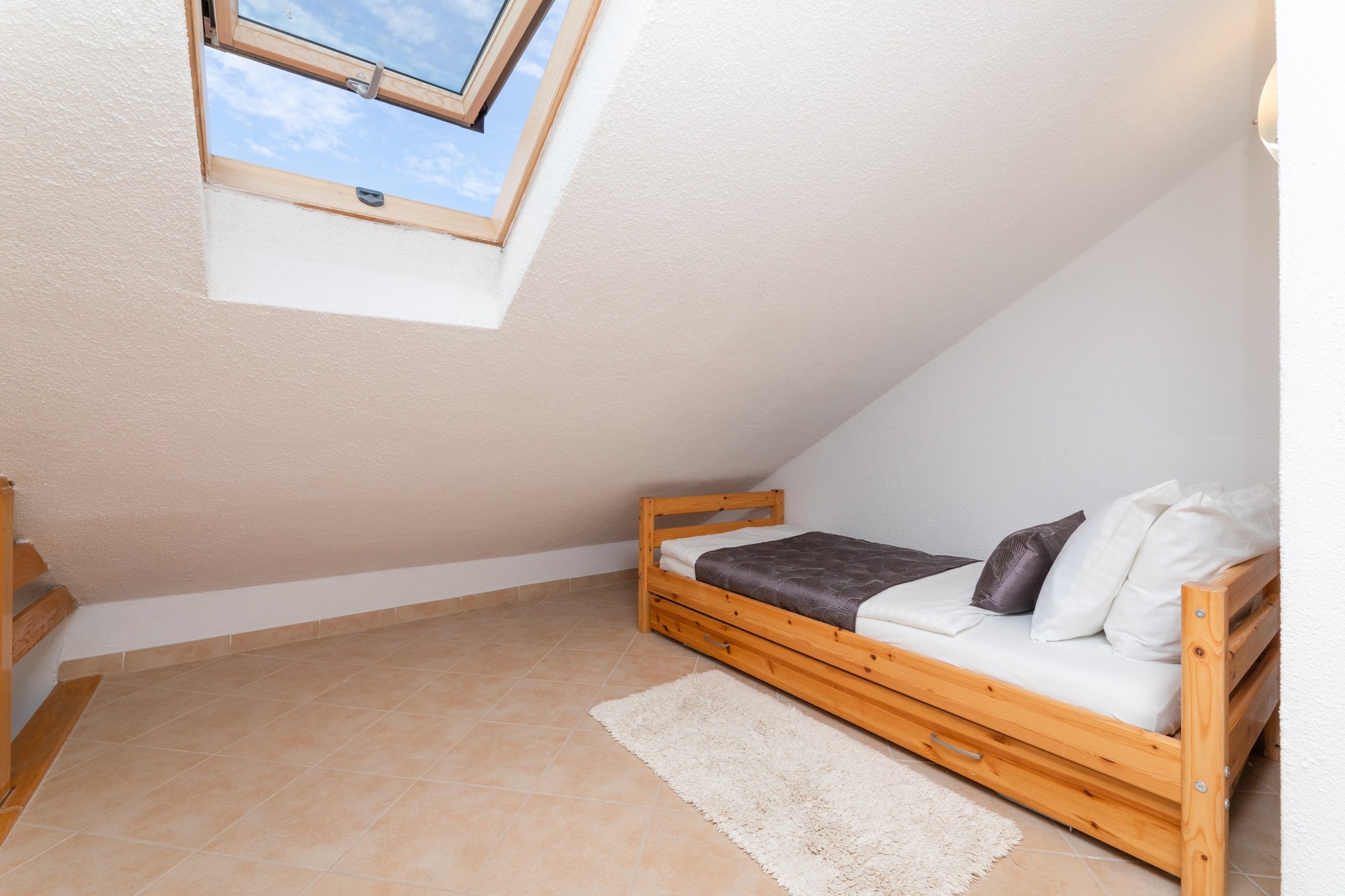 Apartments Tino- Two Bedroom Apartment with Terrace and Sea View(A2)-Bedroom