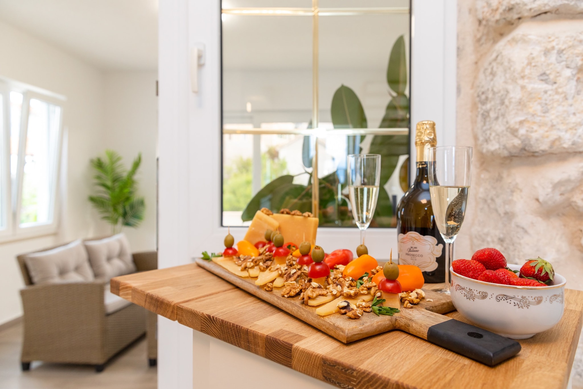 Apartments Tino- Two Bedroom Apartment with Terrace and Sea View(A2)-Indoor
