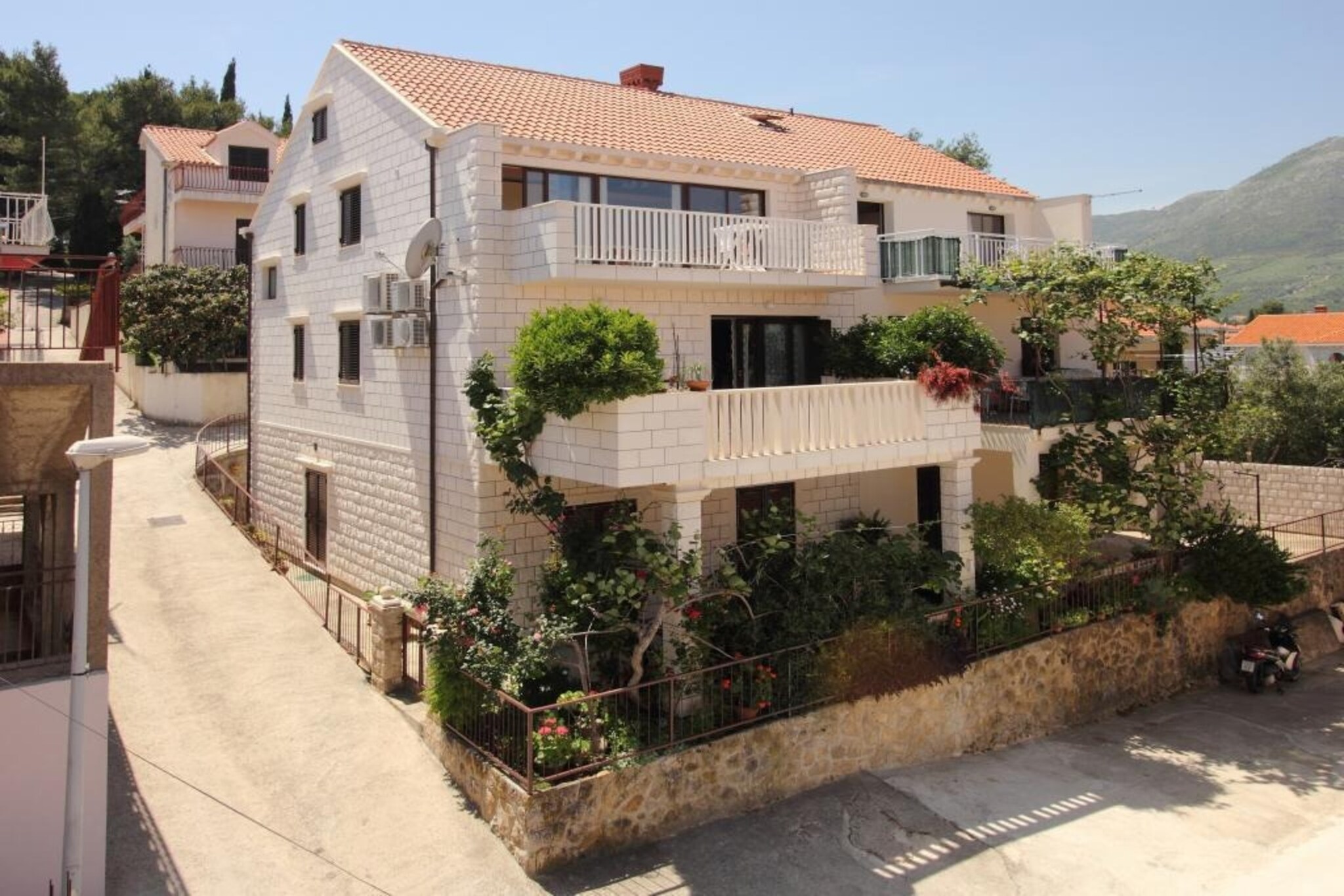 Apartments Magda feature set of accommodation units located in Cavtat, a small town near Dubrovnik.

BBQ and ironing facilities available upon request.
Baby cot available upon request.
Private parking available, reservation is not required.

This Backside Studio Apartment features WiFi, air-conditioning and SAT TV. Kitchenette is equipped with a stove and refrigerator. Bathroom includes a shower and a hair dryer.

Cavtat is a small town located in Dubrovnik region, 17 km from Dubrovnik. It is a perfect spot for cultural and historic sightseeing with many museums and churches walking distance from the apartment. Cavtat is also a host to  many beautiful beaches, the nearest one being only 450 m away. Grocery store is 450 m away from the property as well.

Dubrovnik's Main Bus Station and Ferry Port, connecting the mainland with various Dalmatian islands, are 20 km away, while Dubrovnik Airport is 5 km away.