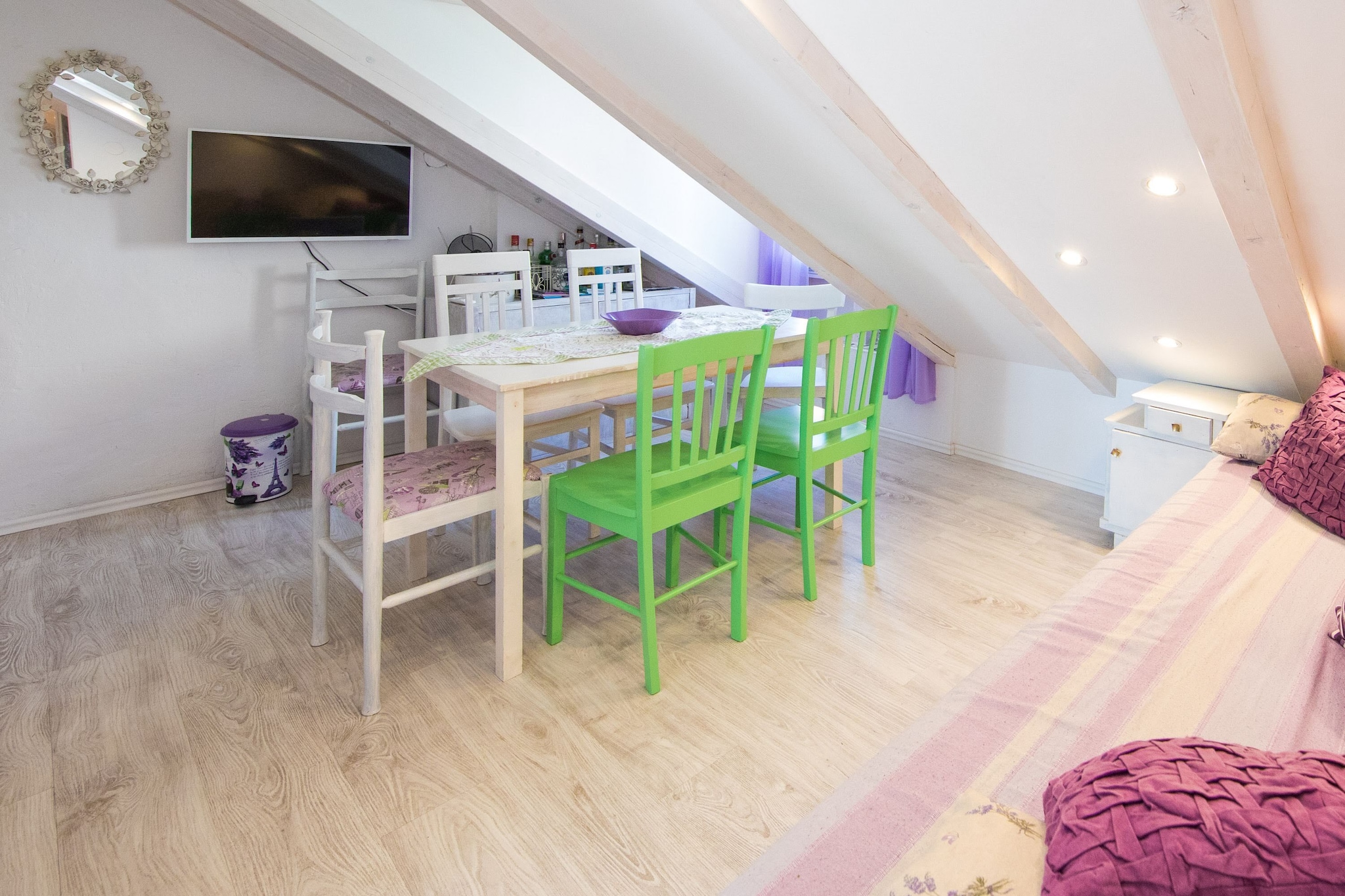 Guest House Gugily - Three Bedroom Apartment with City and Sea View