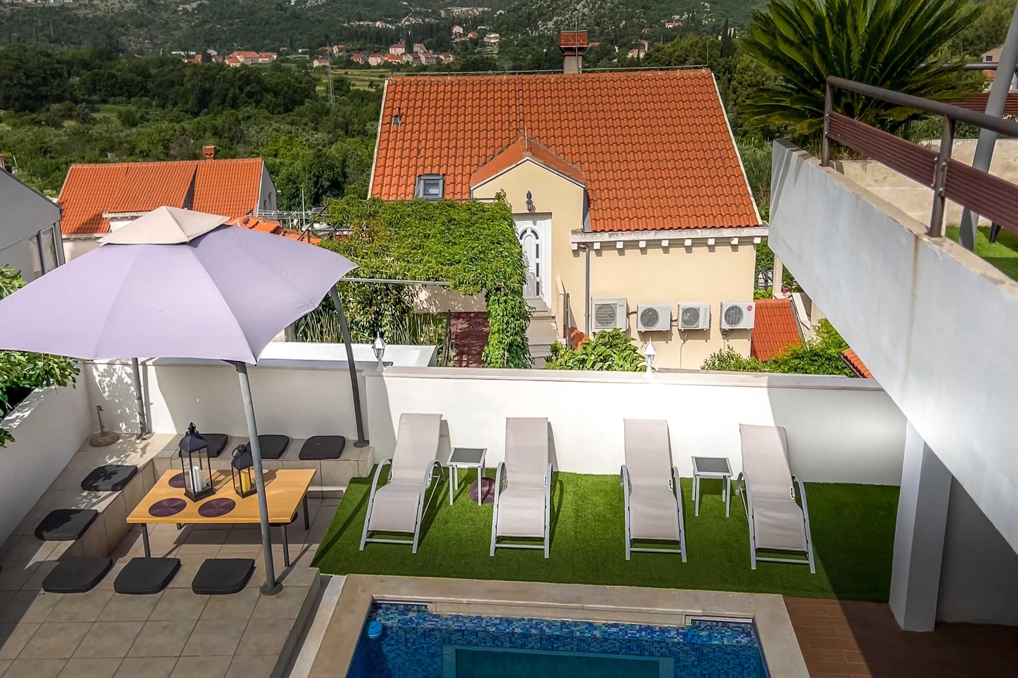 Villa Luciana Residence - Five-Bedroom Villa with Two Pools and Spa Center-Buitenlucht