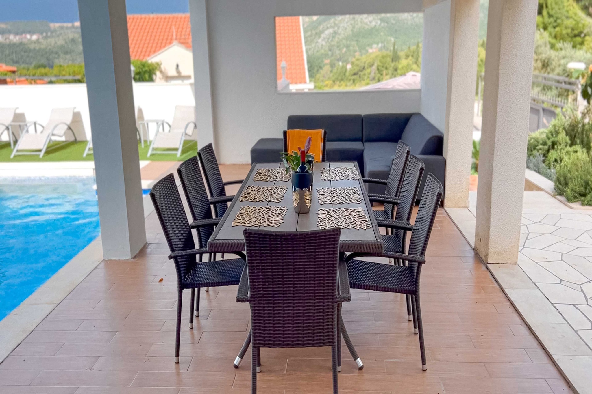 Villa Luciana Residence - Five-Bedroom Villa with Two Pools and Spa Center-Buitenlucht
