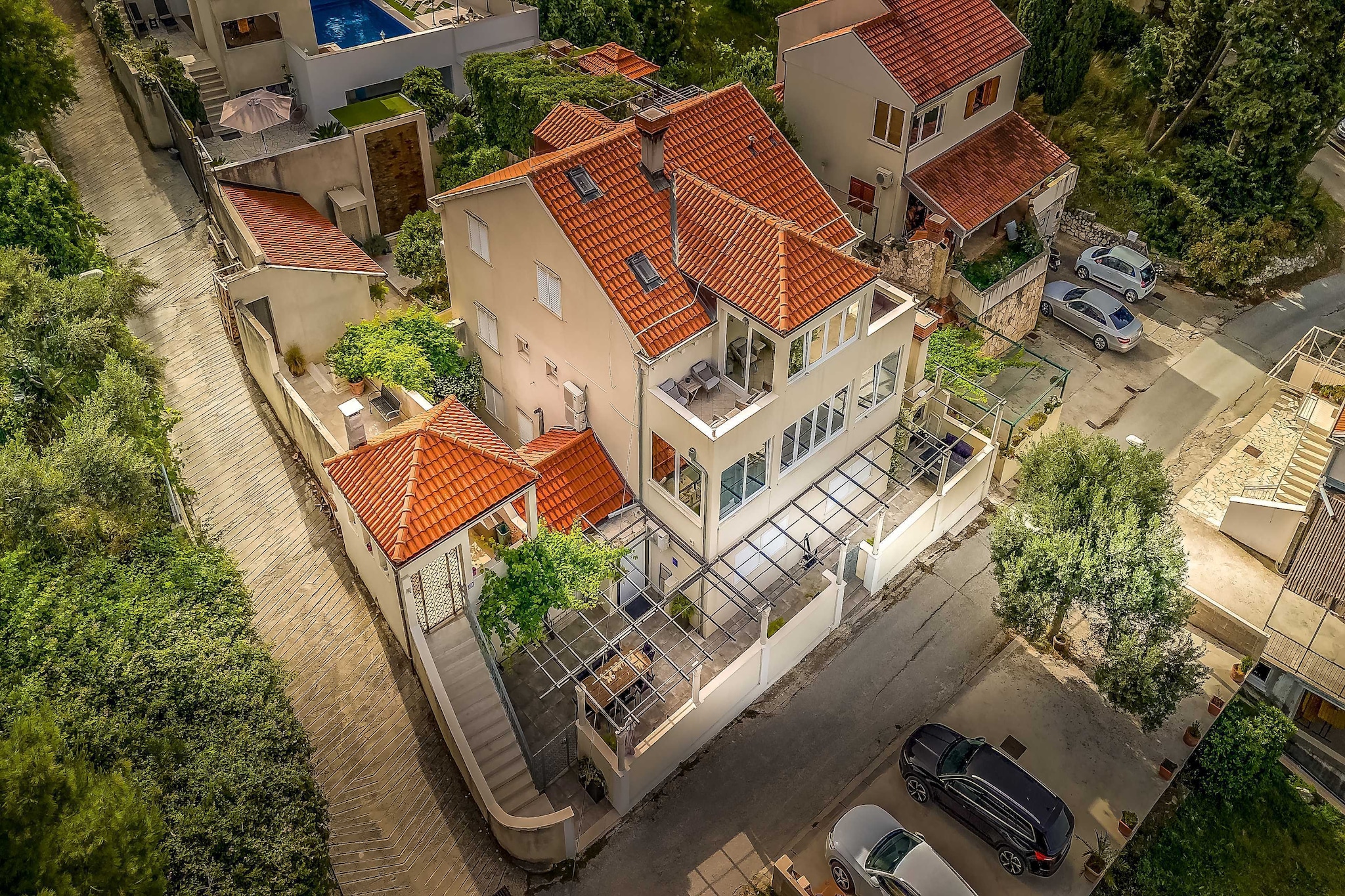 Villa Luciana Residence - Five-Bedroom Villa with Two Pools and Spa Center-Buitenlucht