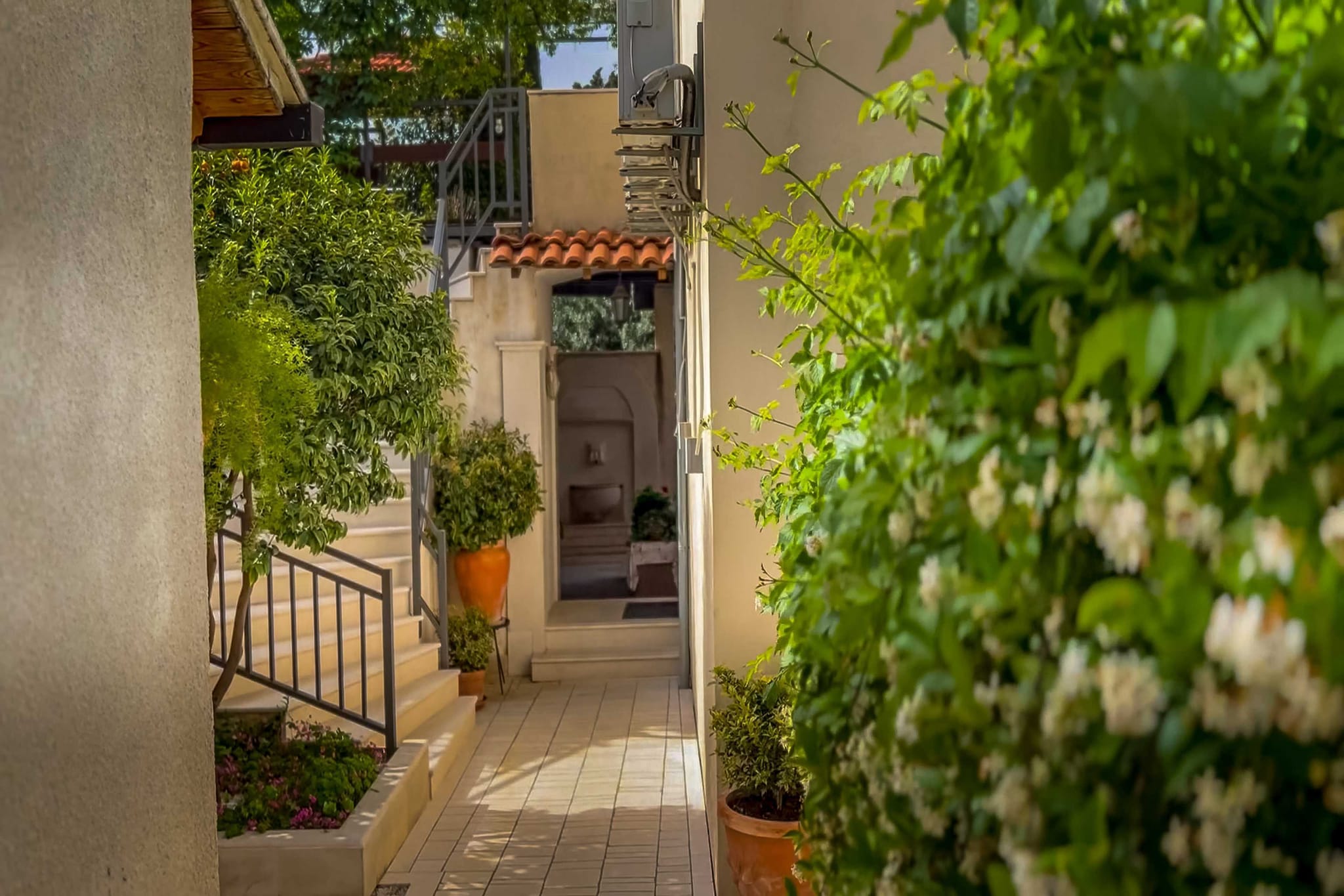 Villa Luciana Residence - Five-Bedroom Villa with Two Pools and Spa Center-Buitenlucht