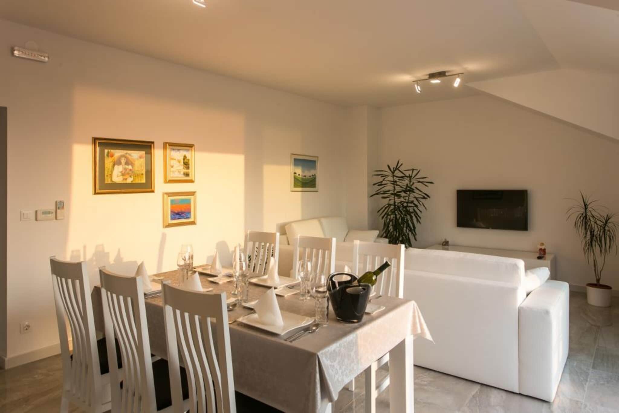 Apartments Villa Dubrovnik - Three Bedroom Apartment - Penthouse with Hot Tub-Eetkamer