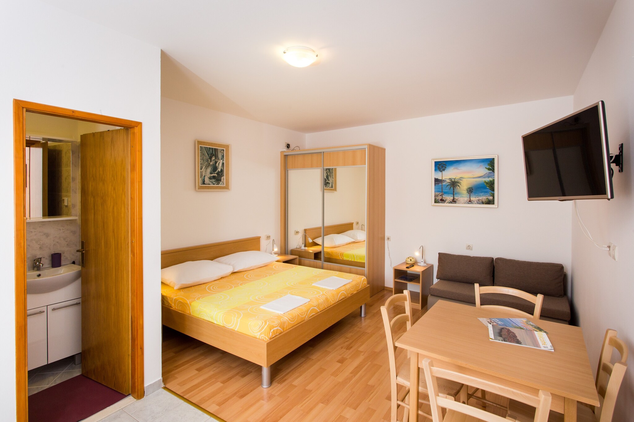 Apartments Bibijana- Premium Studio Apartment with Patio and Sea View (APARTMAN 3)