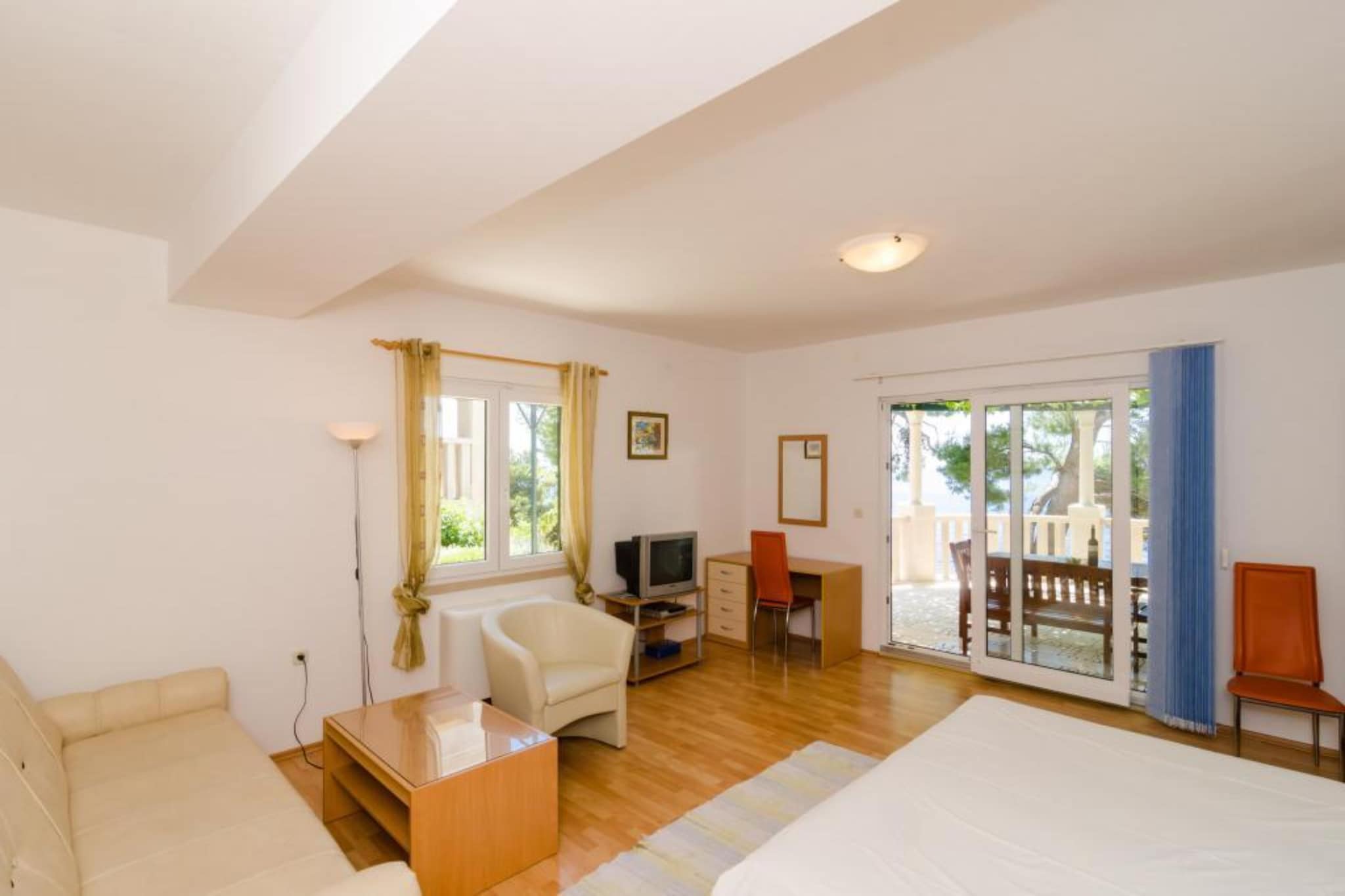 Apartments Plavac Mali- Comfort One Bedroom Apartment with Terrace and Sea View