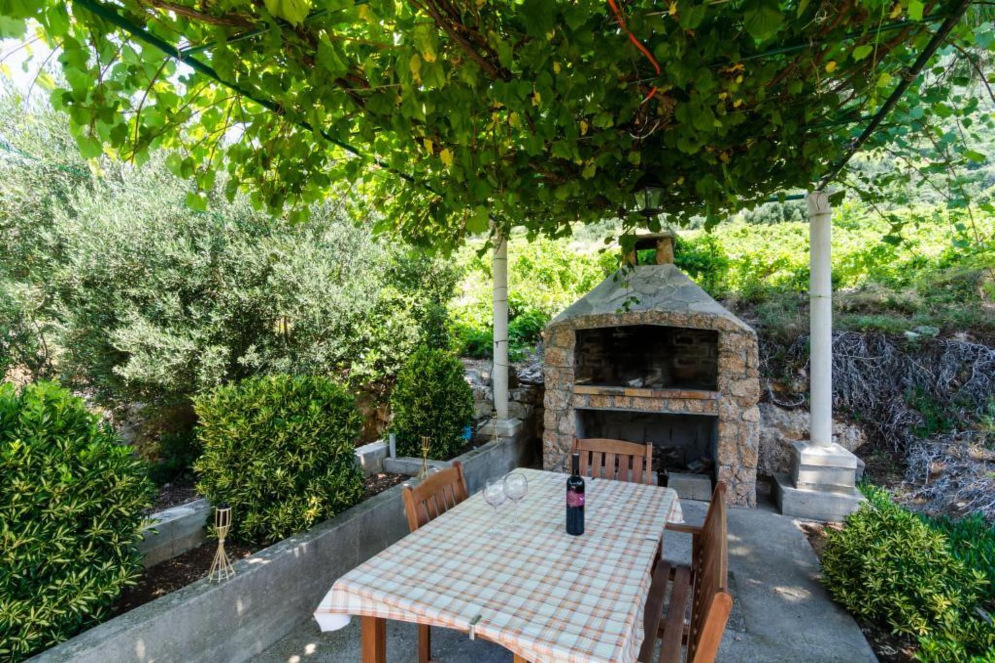 Holiday Home Blue Vineyard- Three Bedroom House with Terrace and Sea View-Terrasbalkon