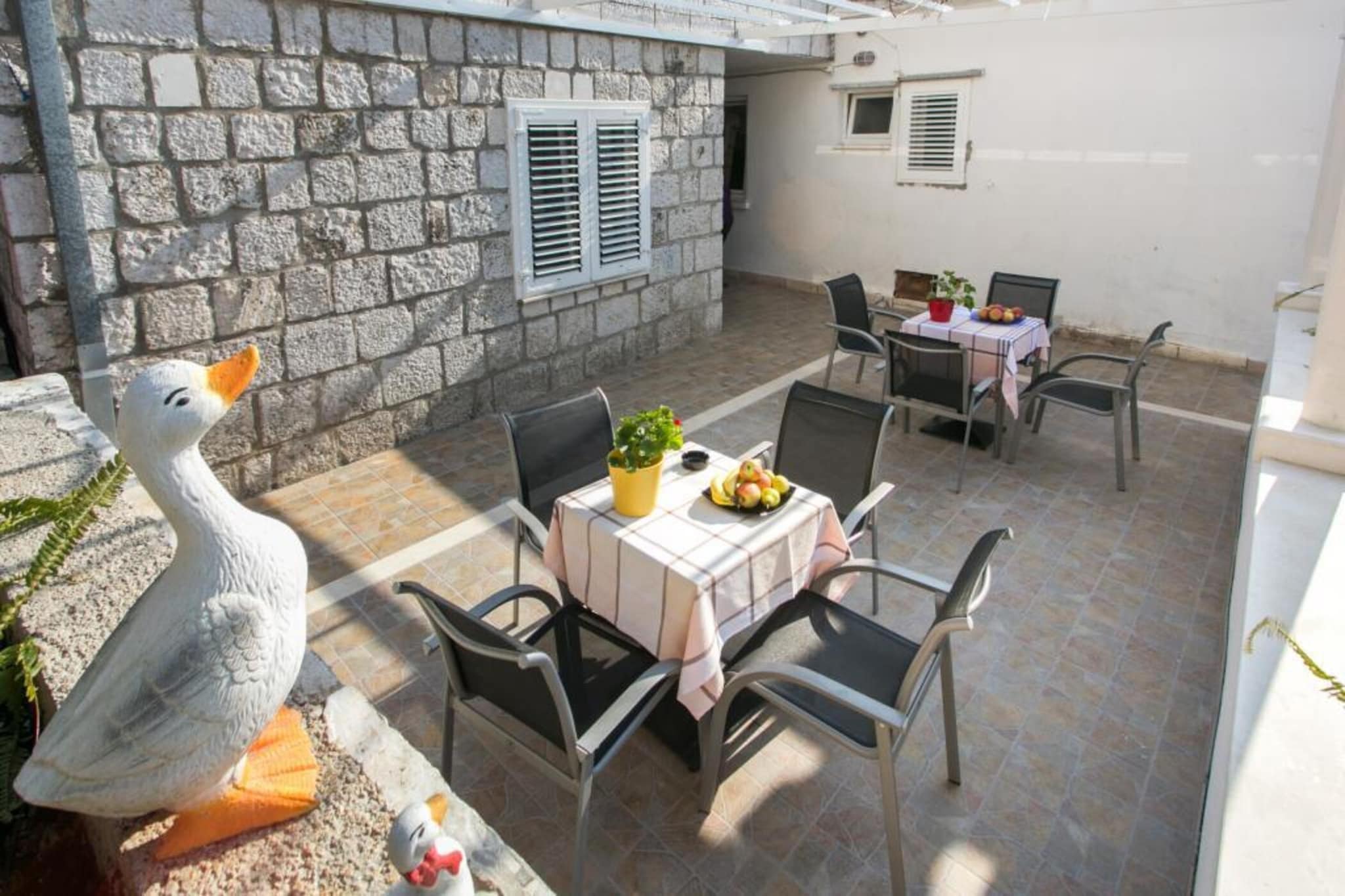 Guest House Kusalo- One Bedroom Apartment with Terrace (Apartman 4)-Terrassenbalkon