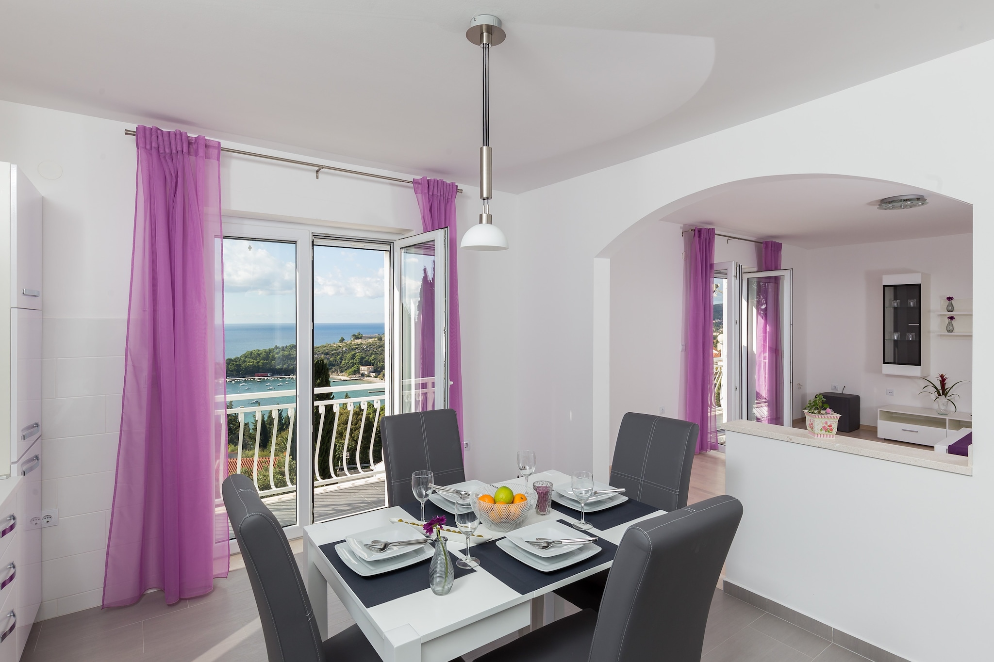 Apartments Villa Enzian - Comfort Two Bedroom Apartment with Balcony and Sea View