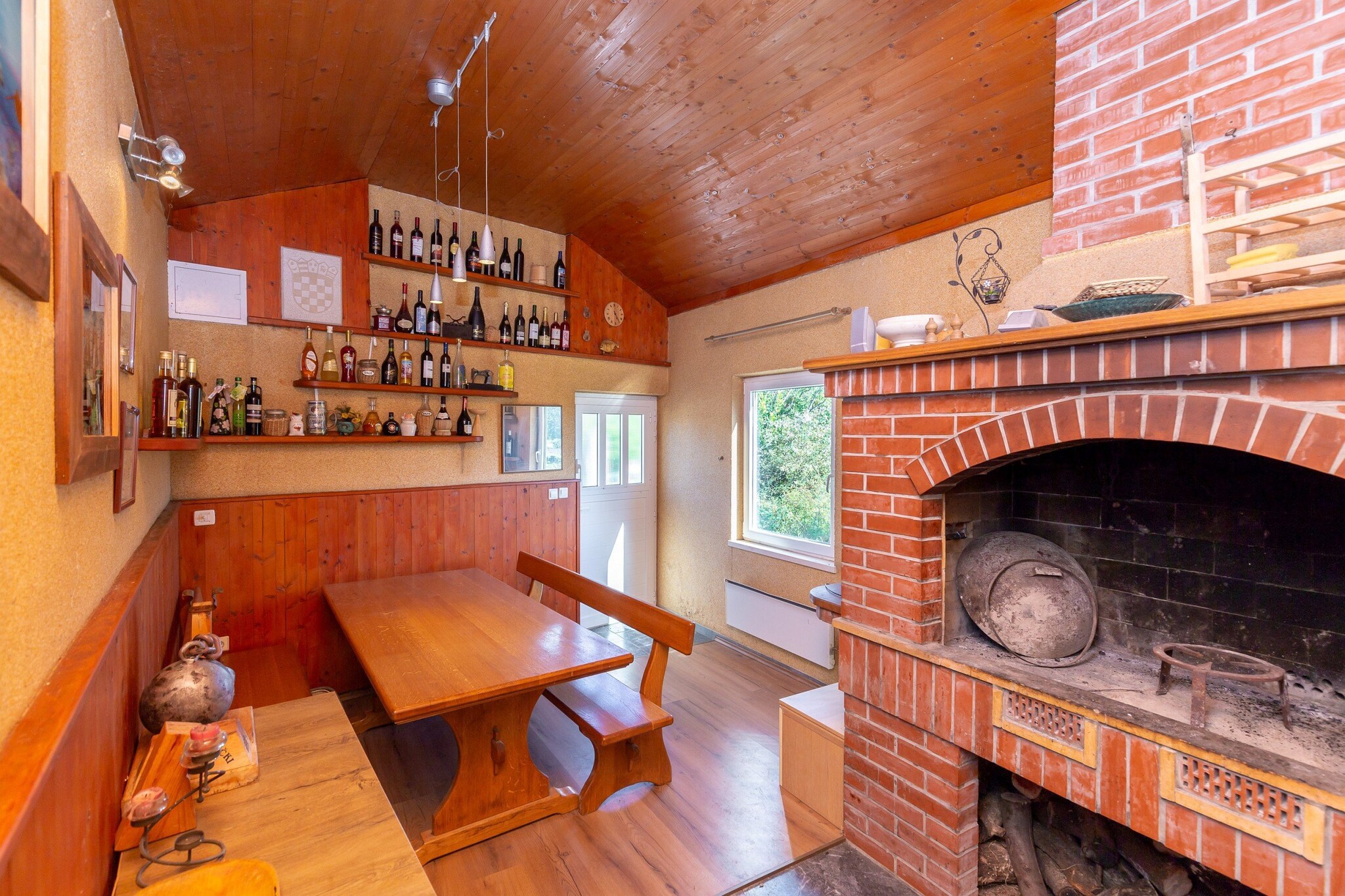 Holiday Home Trojković- Four Bedroom Holiday Home with Terrace and Swimming Pool