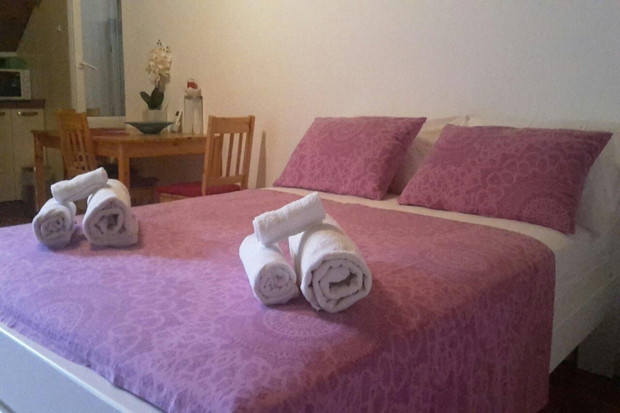 Apartment Tonka's Terrace - Studio Apartment with Terrace and Sea View-Slaapkamer