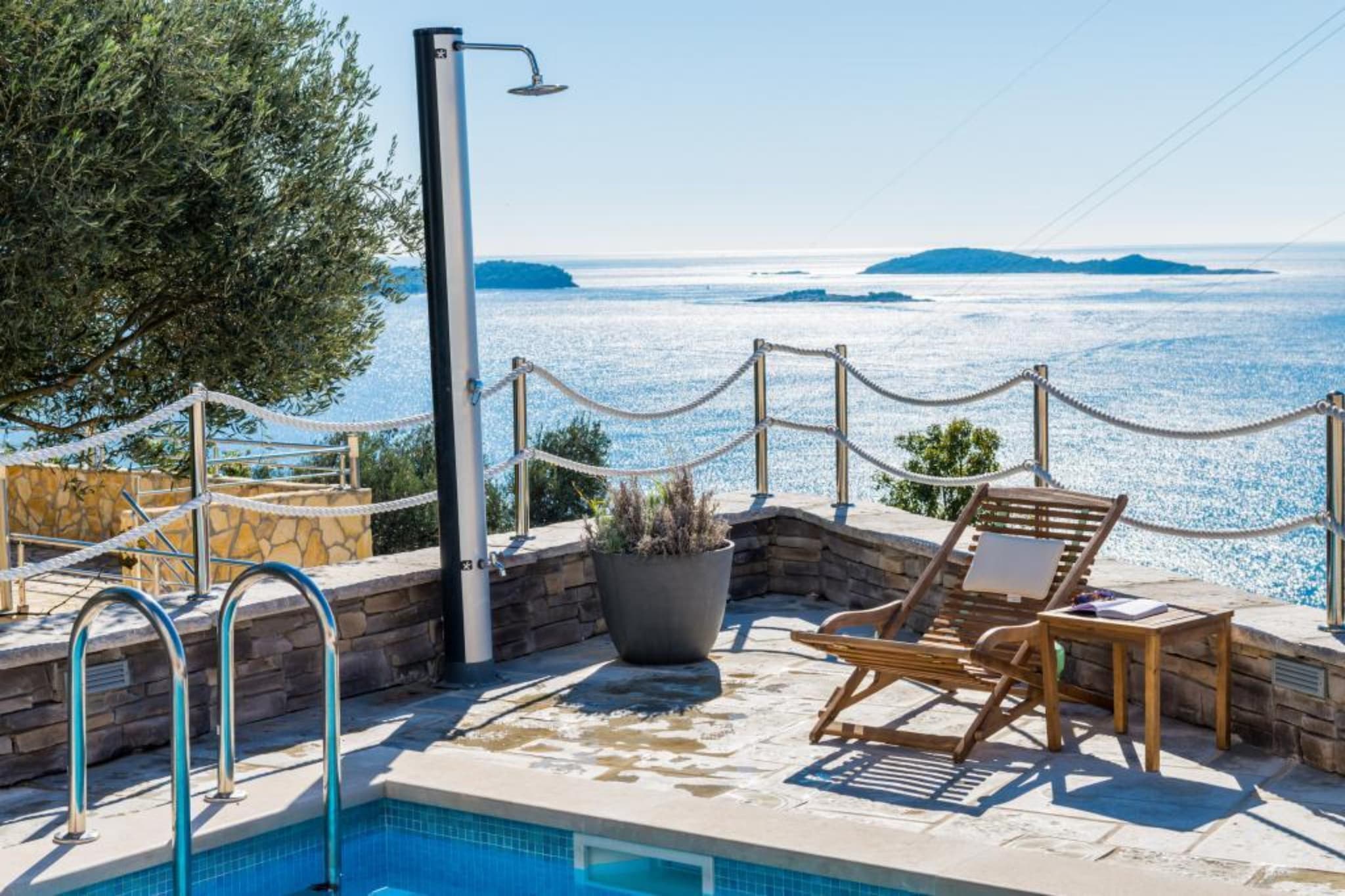 Apartment LaVilla - Two Bedroom Apartment with Balcony and Sea View (Žuti)-Wellness