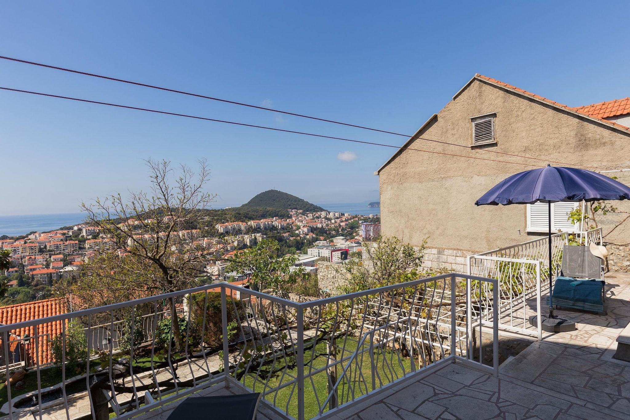 Apartment Milić - Two Bedroom Apartment with Terrace and Sea View (Sinjska 15)-Terrasbalkon