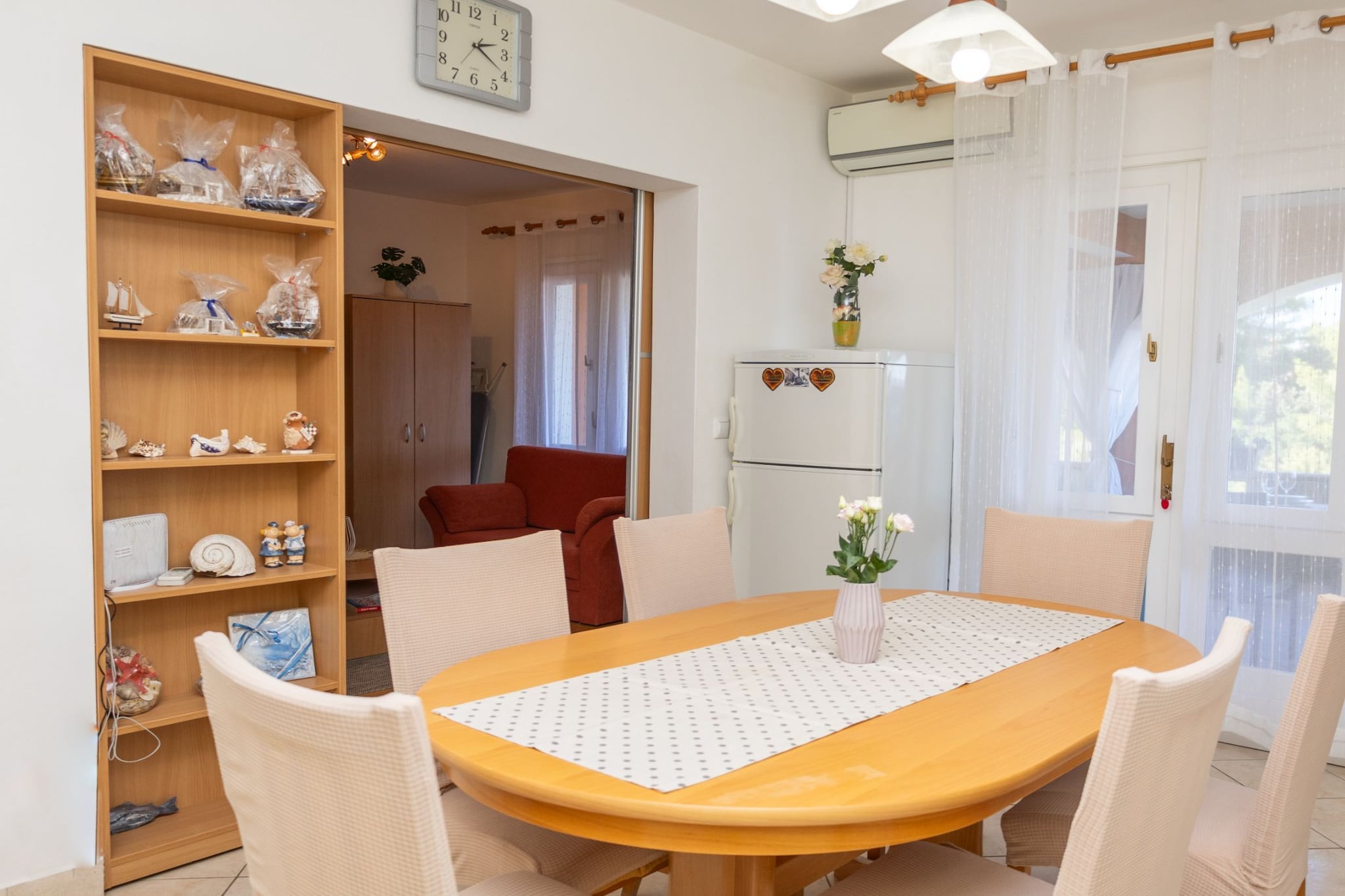 Apartments Sea Line - Two Bedroom Apartment with Terrace and Sea View-Eetkamer