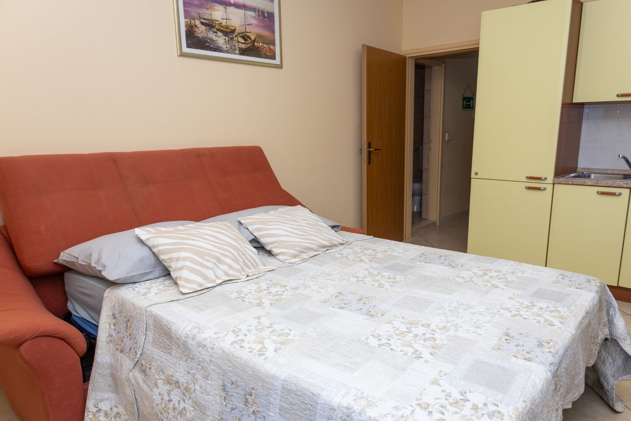 Apartments Sea Line - Two Bedroom Apartment with Terrace and Sea View-Slaapkamer