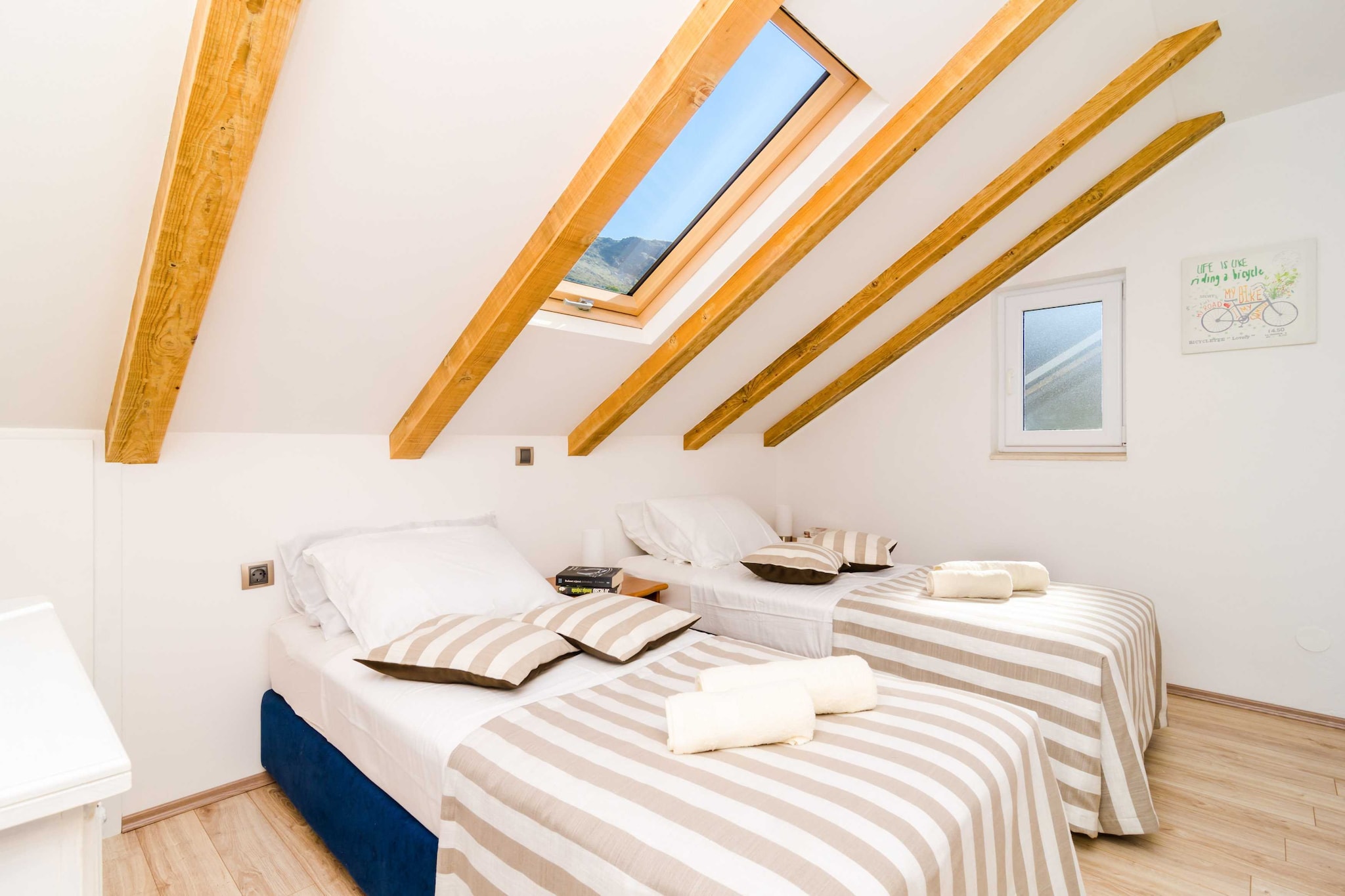 Apartments Knego - Two Bedroom Apartment with Balcony and Sea View