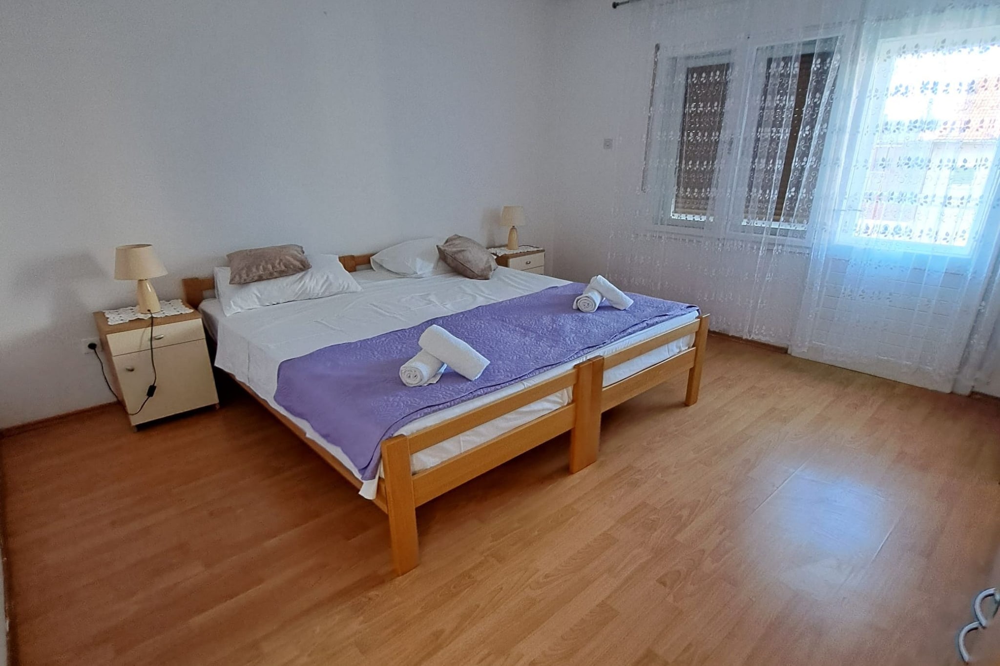 Apartment Marko (ST) - Three Bedroom Apartment with Balcony and Garden View-Chambre