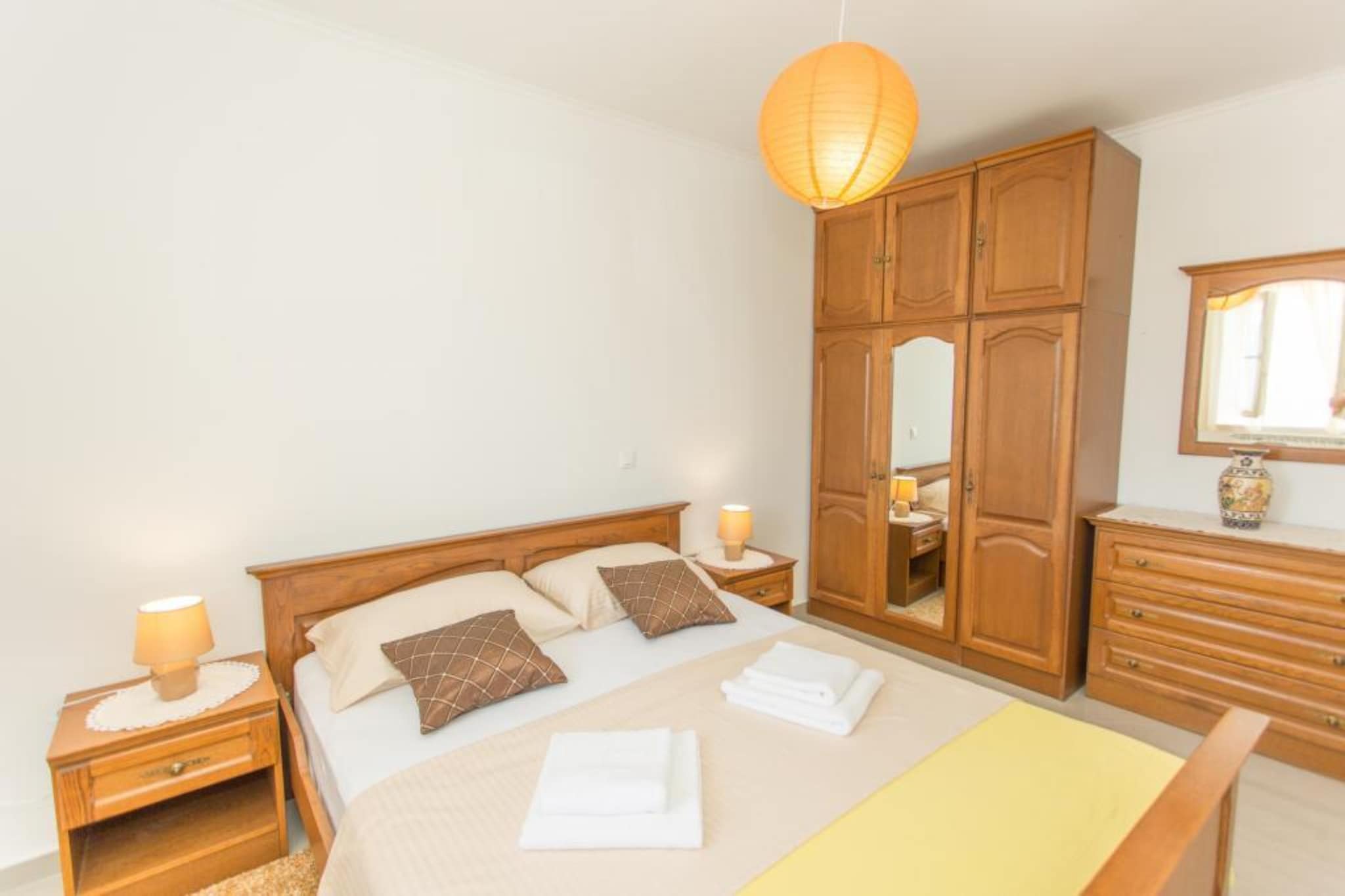 Apartment Mojaš - Two Bedroom Apartment with Terrace