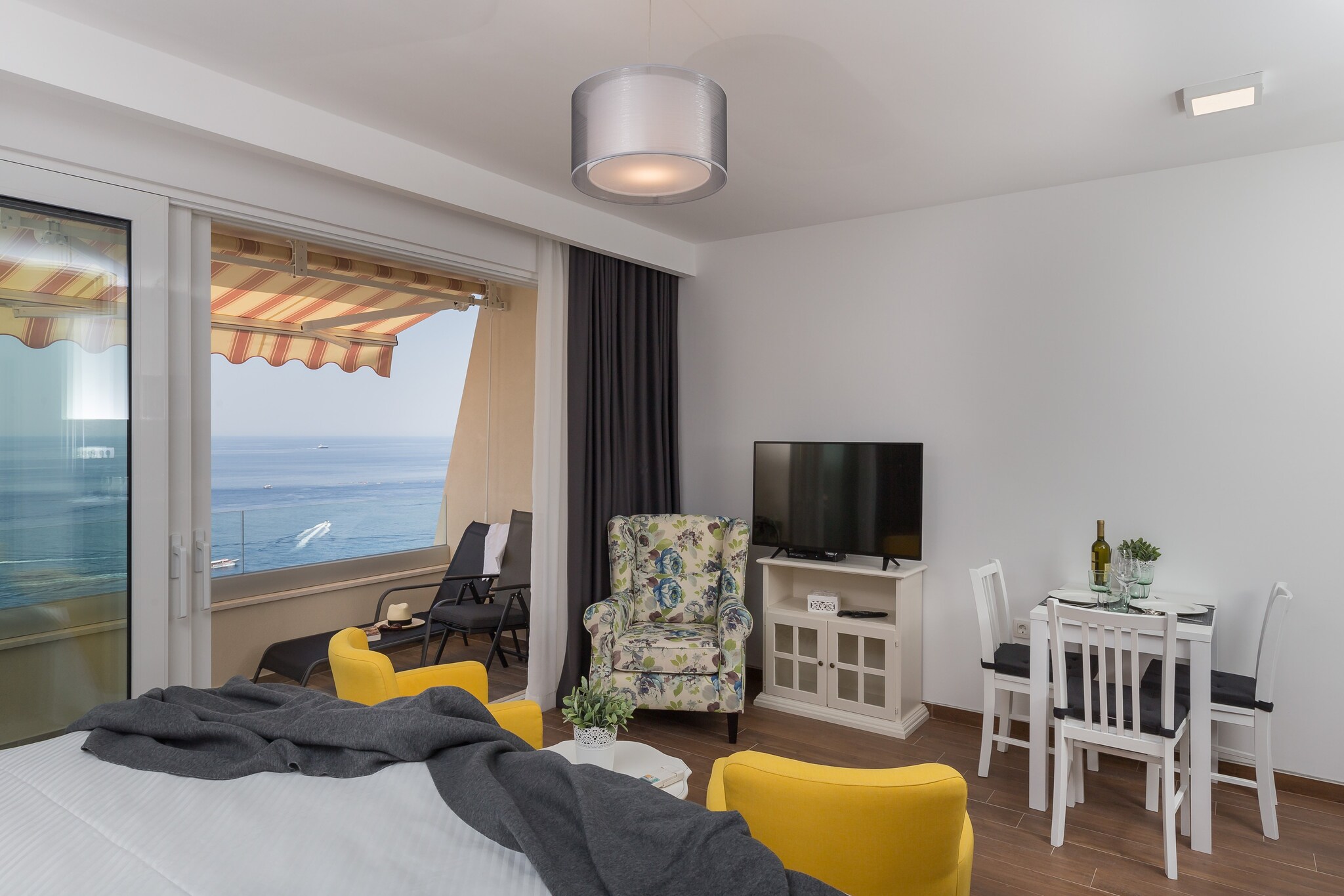 Amorino of Dubrovnik Apartments - Studio Apartment with Balcony and Sea View (Apartment Lovor)