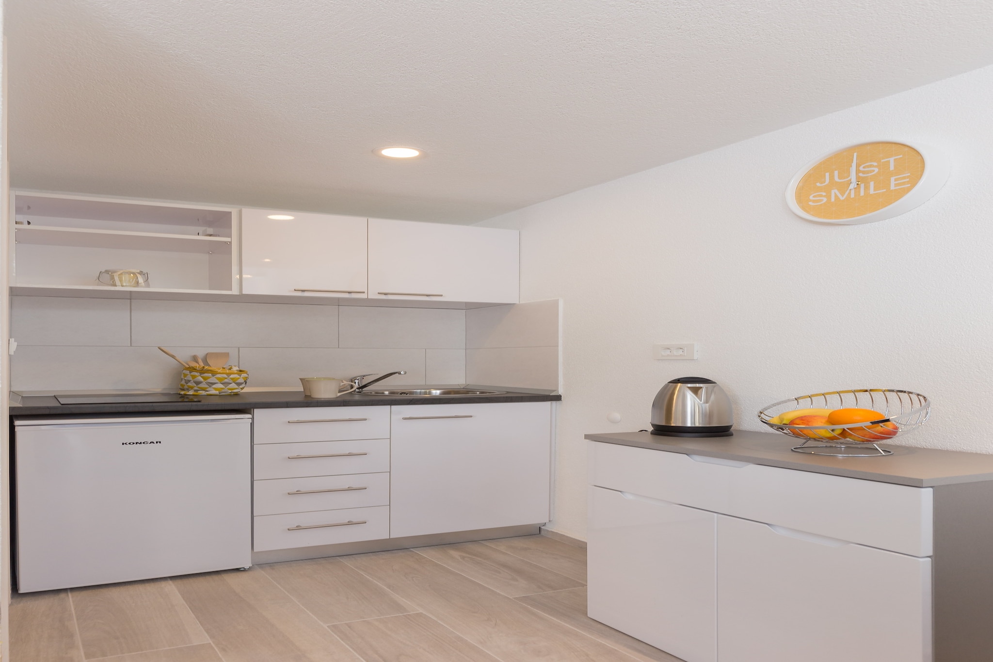 Apartments Pomet - Premium Duplex Studio with City View (Puhiera)-Keuken