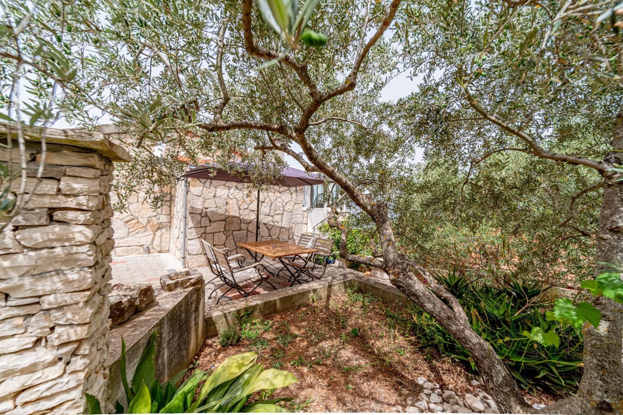 Stone House Blaca - Two Bedroom Stone House with Terrace and Sea View-Buitenlucht
