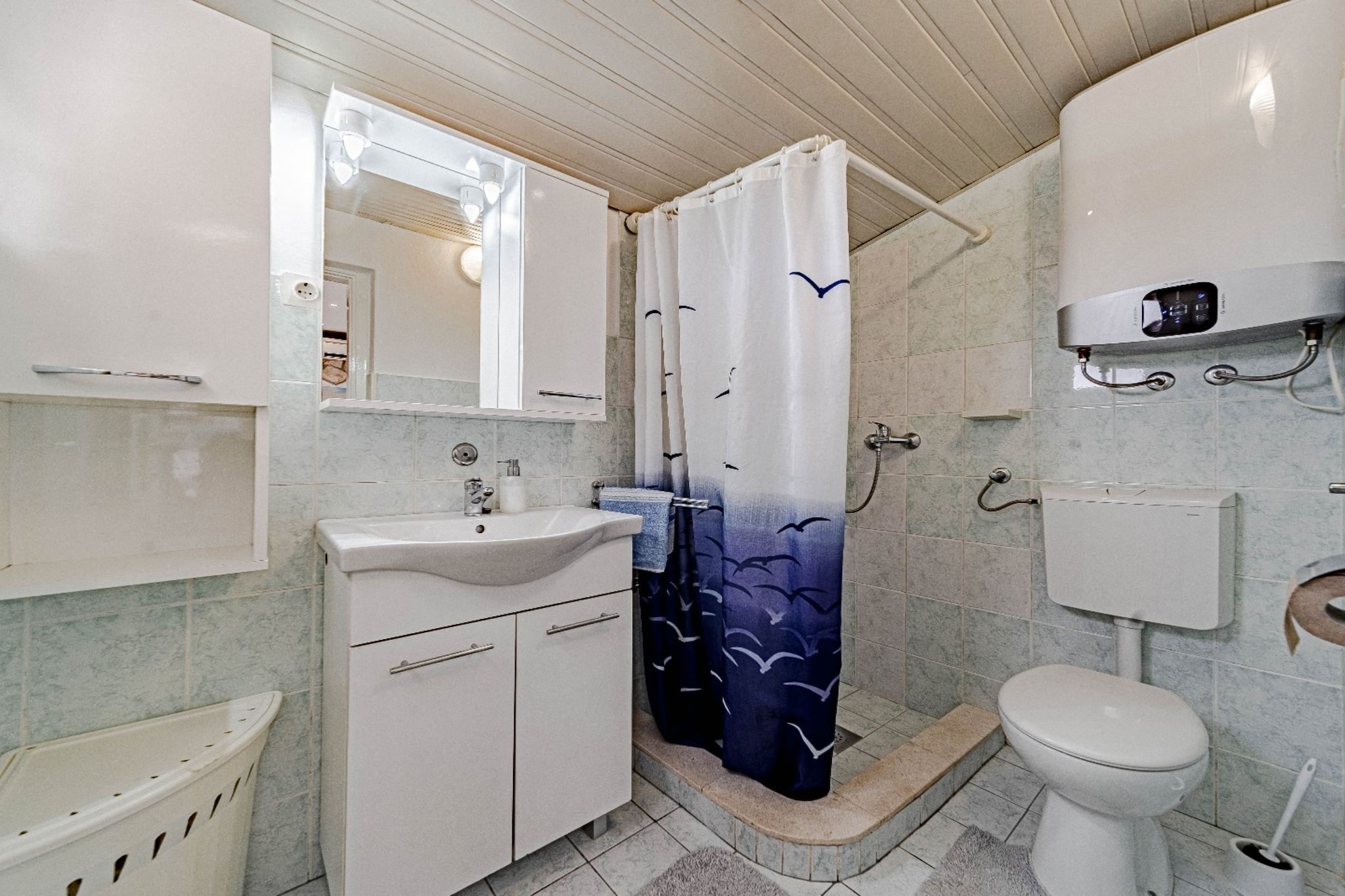 Stone House Blaca - Two Bedroom Stone House with Terrace and Sea View-Badkamer