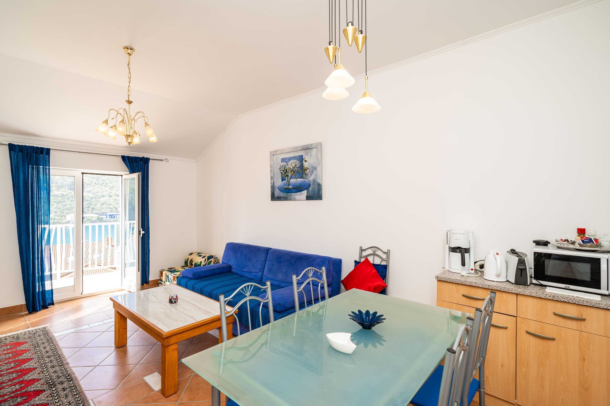 Studio apartment Peco with balcony