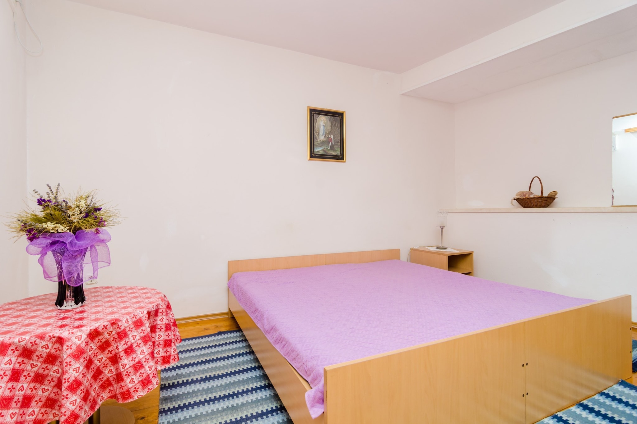Apartments Rašica Molunat are located in Molunat, a quiet little place in Konavle region, 30 minutes ride to the Old Town of Cavtat and an hour a ride to the Old Town of Dubrovnik. Guest will have unlimited access to WiFi. Free private parking is available on site and luggage storage is available since the owner lives in the house.
Clothes washing is available upon request with additional extra charge of 5 euros.

This two bedroom suite features free WiFi, air-conditioning, SAT TV, refrigerator and water kettle. Private bathroom comes with shower and hair dryer. Common terraces and balconies with outdoor kitchen and BBQ are also at your disposal. Ironing facilities are on guests disposal.

Molunat Bay, where the accommodation is located is perfect place for relaxing vacation.  It is a small tourist and fishing village, situated 27 km from Cavtat and 43.5 km from Dubrovnik, known for it's peaceful beauty of the untouched nature, sandy beaches, thick pine woods and beautiful blue sea, while archaeological findings confirms that Molunat has been inhabited since the ancient times. It is ideal place for a quiet family vacation away from the city crowd.

Dubrovnik Airport, located in Čilipi, is 20 km away from the Apartments Rašica Molunat