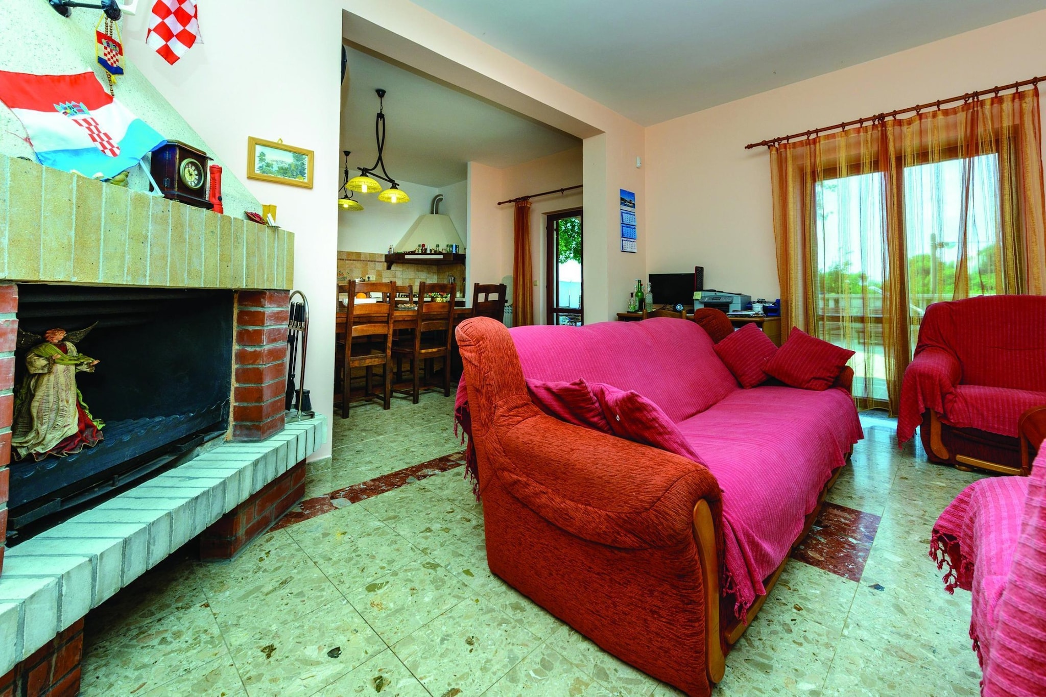 Villa Anka - Five-Bedroom Villa with Terrace and Swimming Pool-Woonkamer