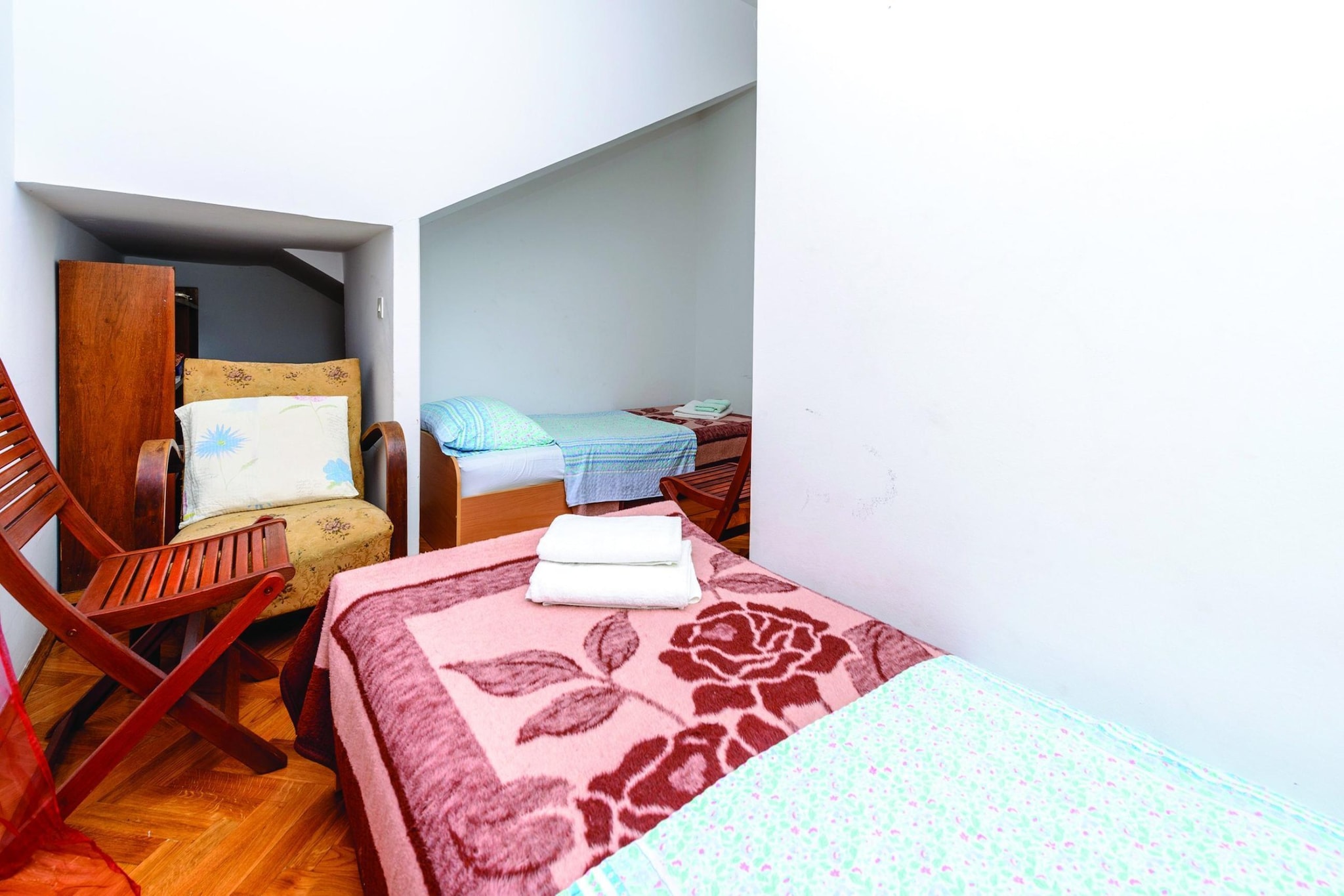 Villa Anka - Five-Bedroom Villa with Terrace and Swimming Pool-Slaapkamer