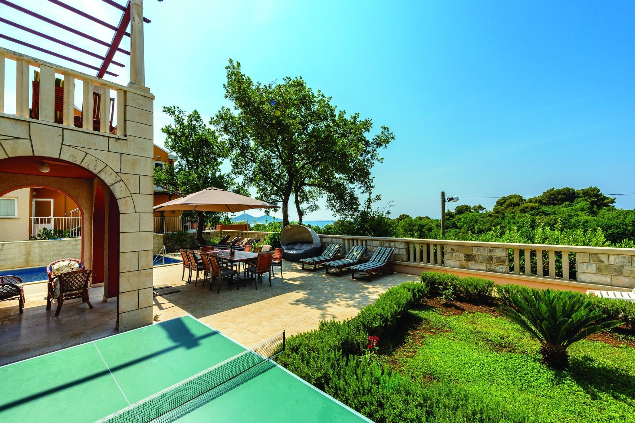 Villa Anka - Five-Bedroom Villa with Terrace and Swimming Pool
