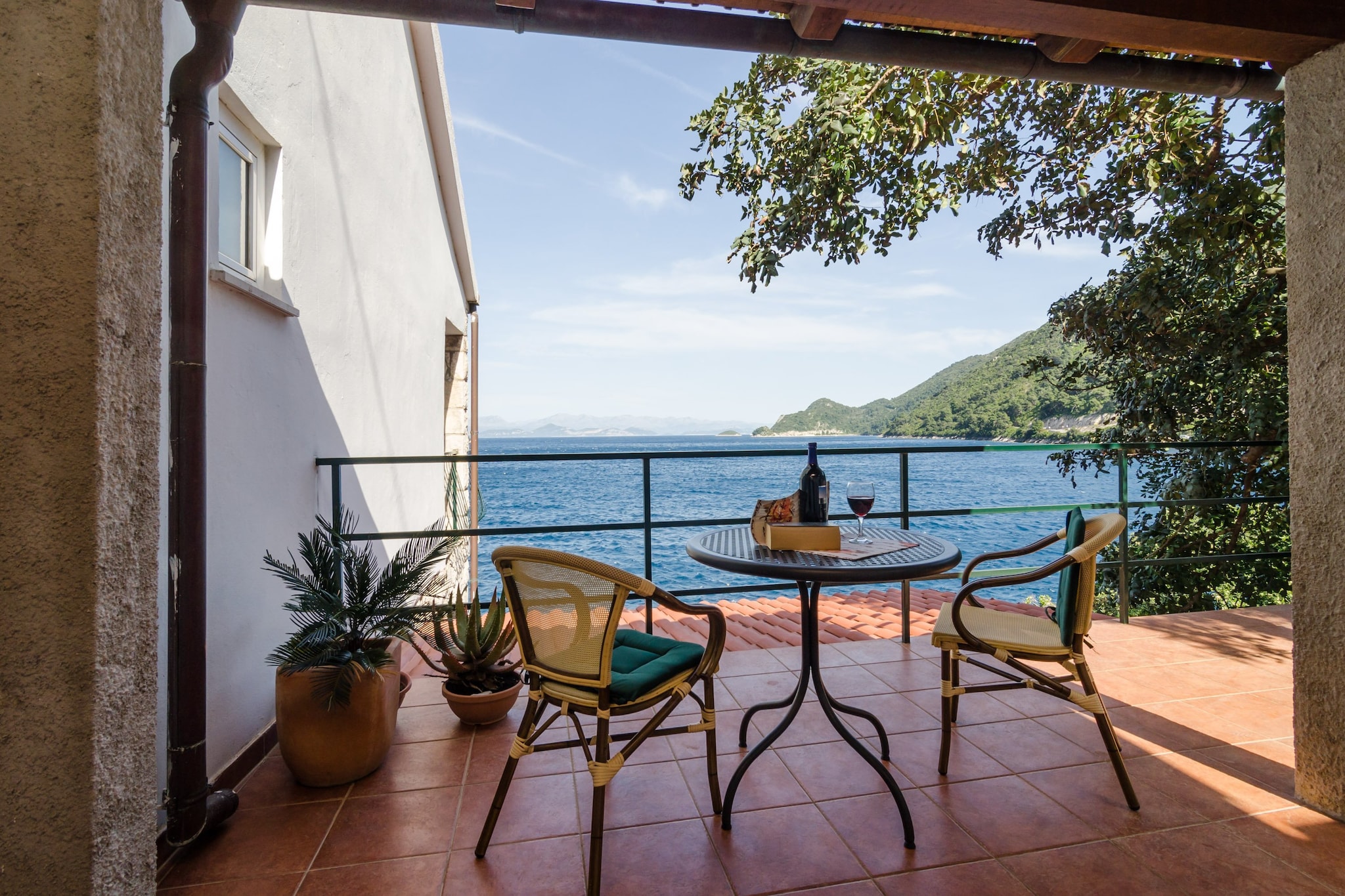 Apartments Anelić- Two Bedroom Apartment with Terrace and Sea View A2