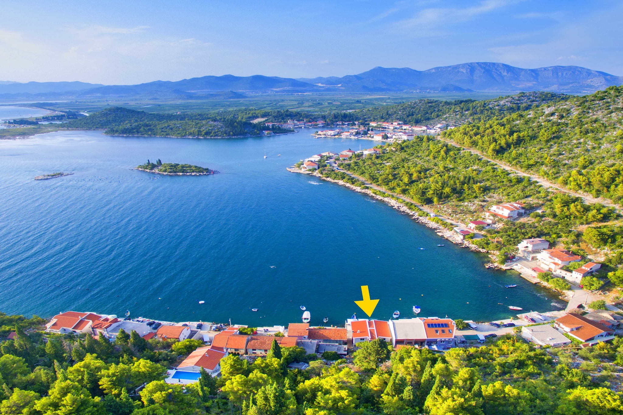 Apartments Tiho  & Jelena - Studio Apartment with Balcony and Sea View (Fureal)